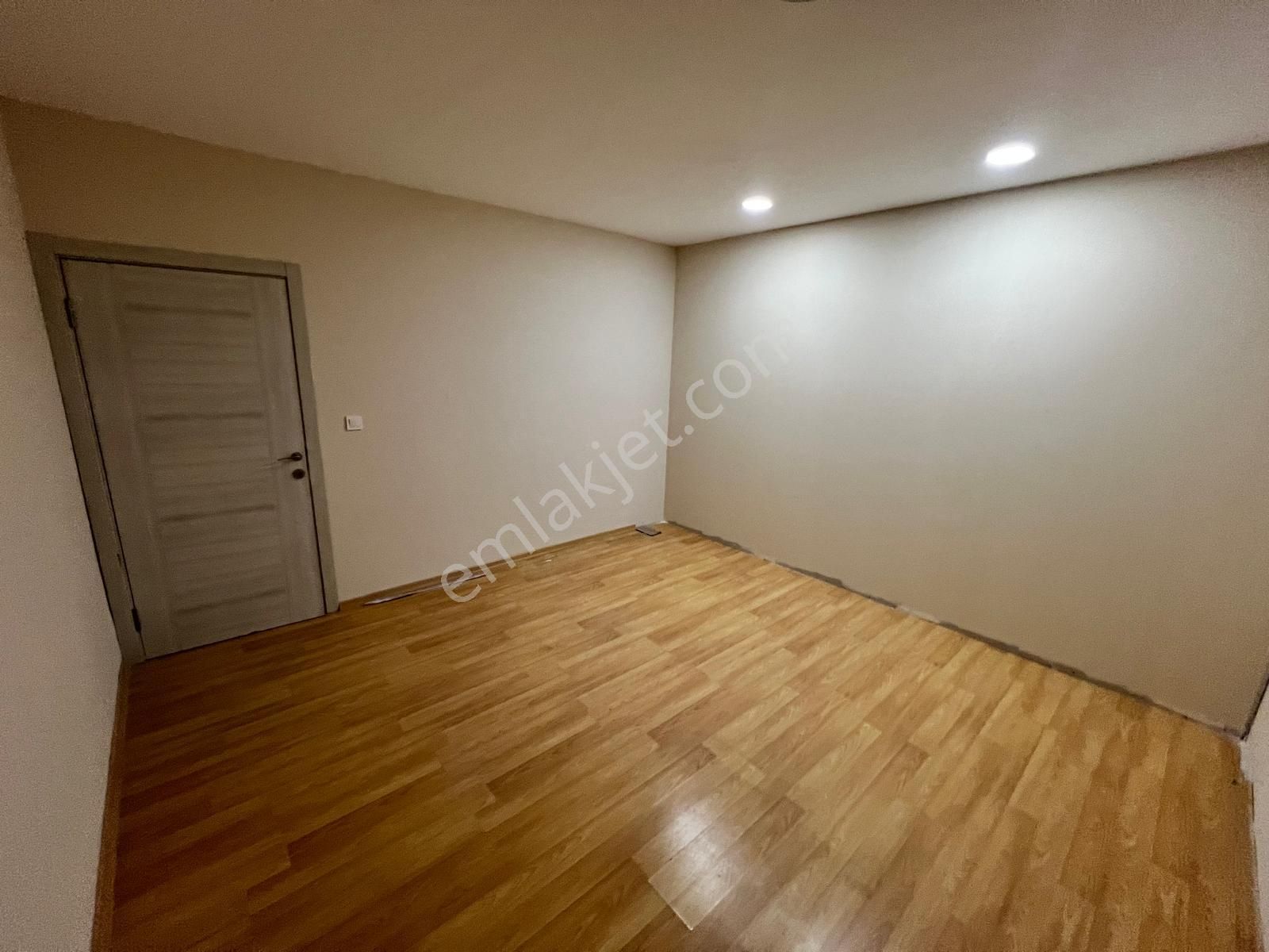 Seba'dan Kemalpaşa Asansörlü 2+1 85m2 Ofis/büro Uygun Kiralık İşyeri - Görsel 18