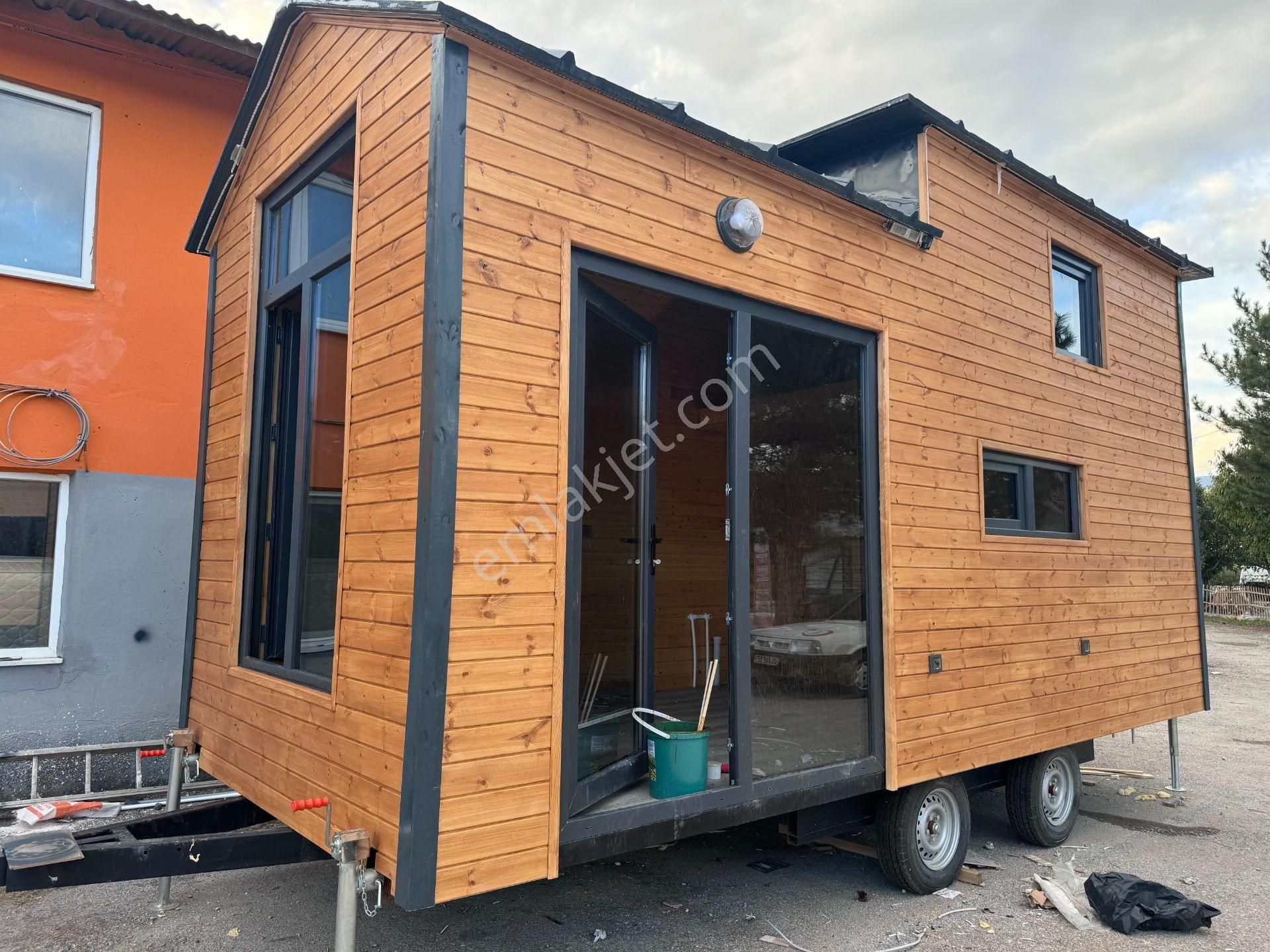 6m Uzunluğunda 2,55m Genişliğinde 4m Yüksekliğinde Loft Katlı - Görsel 18