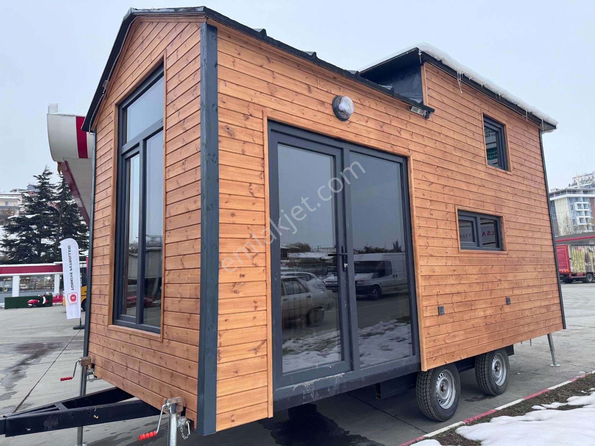 6m Uzunluğunda 2,55m Genişliğinde 4m Yüksekliğinde Loft Katlı - Görsel 9