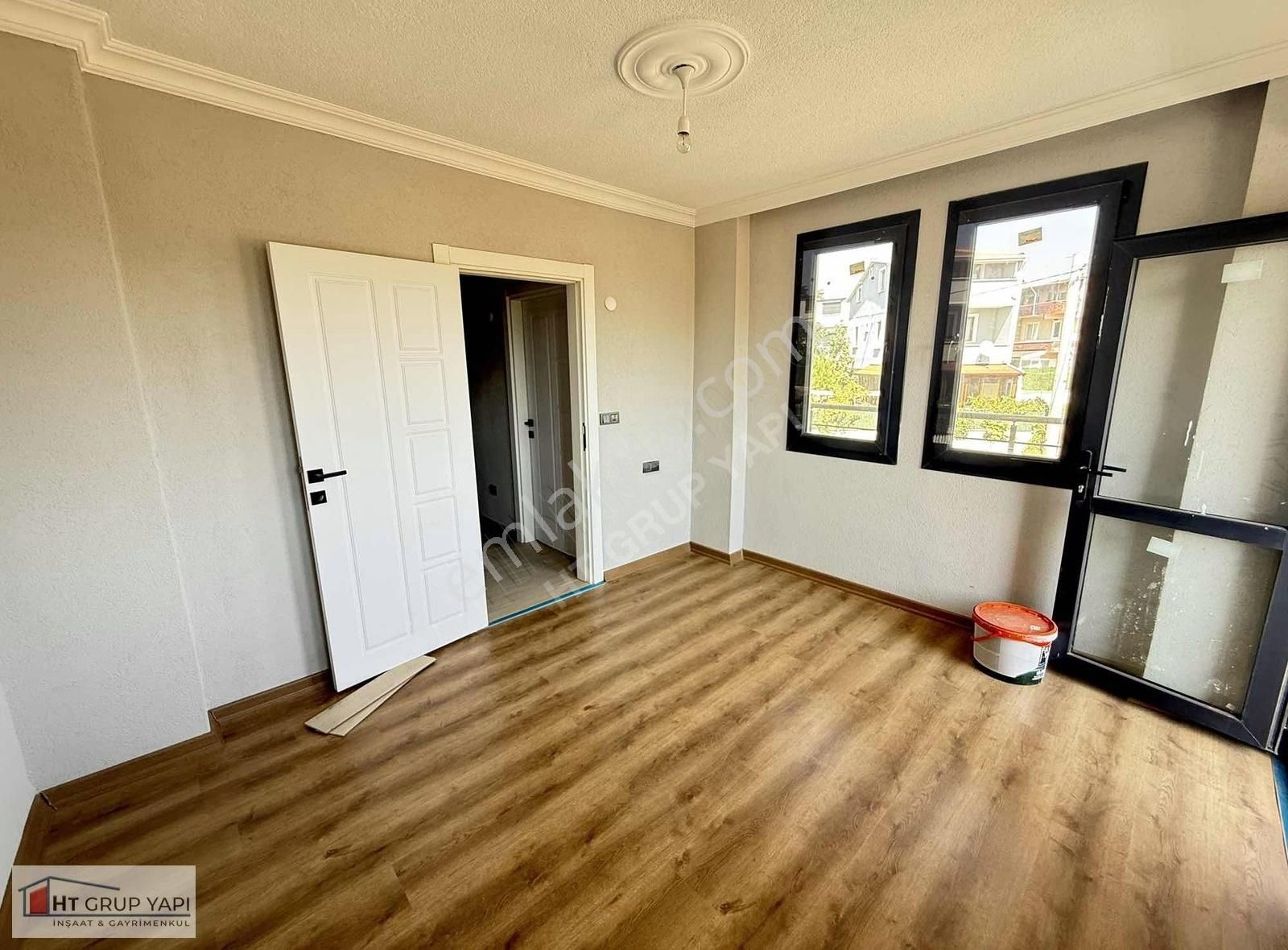 Emsalsiz Büyüklükte Bahçe İskanlı Merkezi Konumda Lux Villa - Görsel 8
