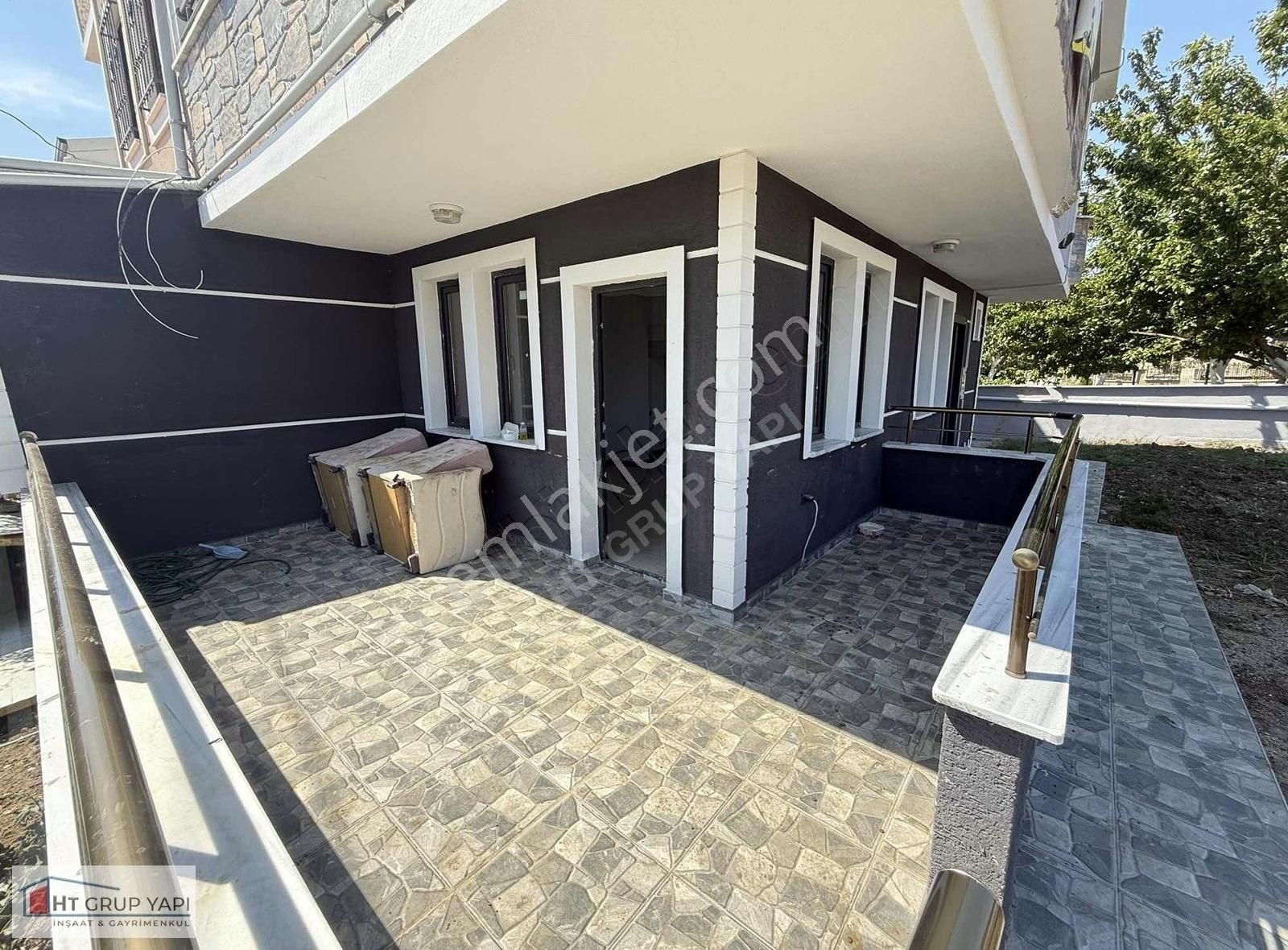 Emsalsiz Büyüklükte Bahçe İskanlı Merkezi Konumda Lux Villa - Görsel 30