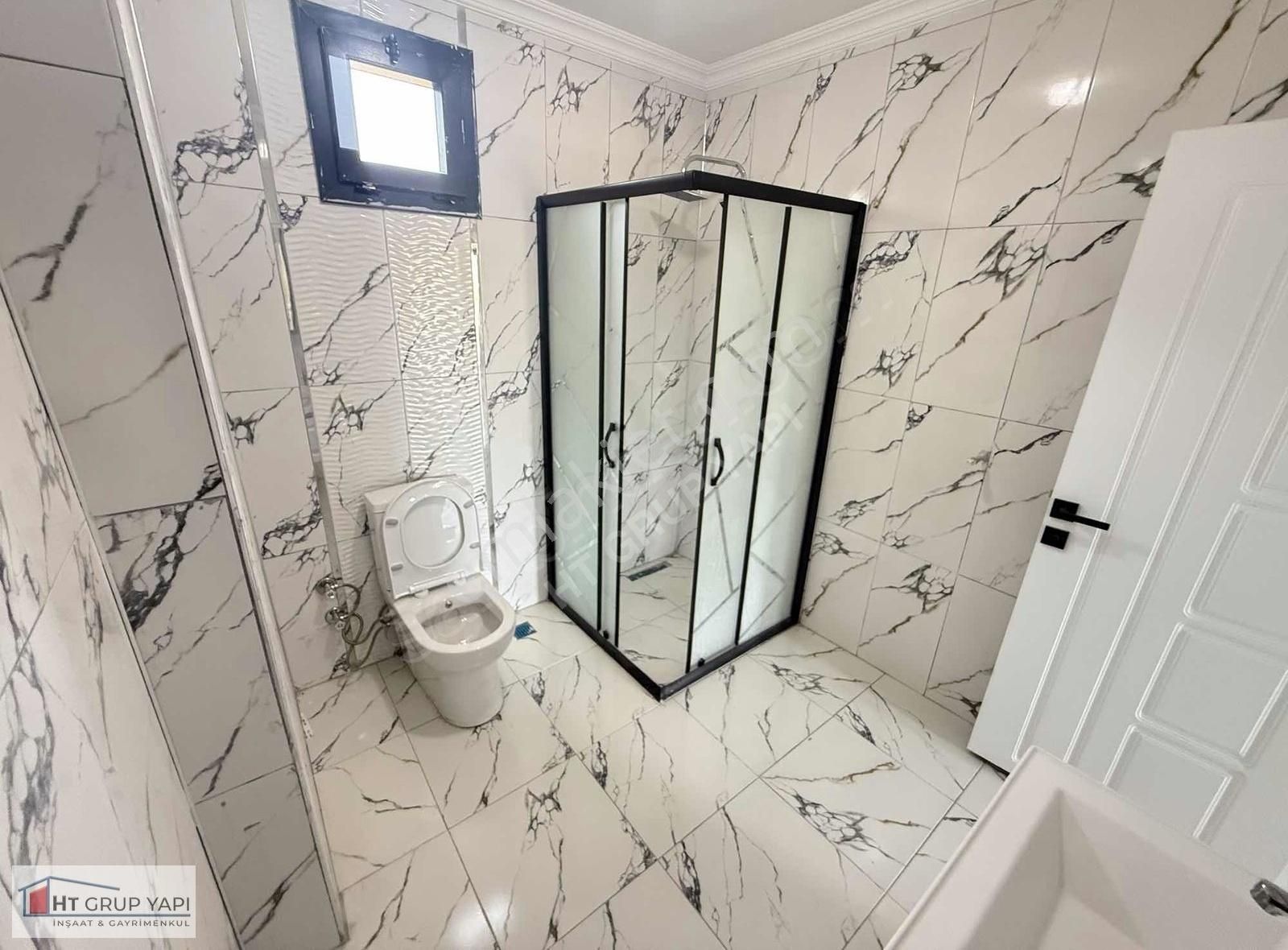 Emsalsiz Büyüklükte Bahçe İskanlı Merkezi Konumda Lux Villa - Görsel 20