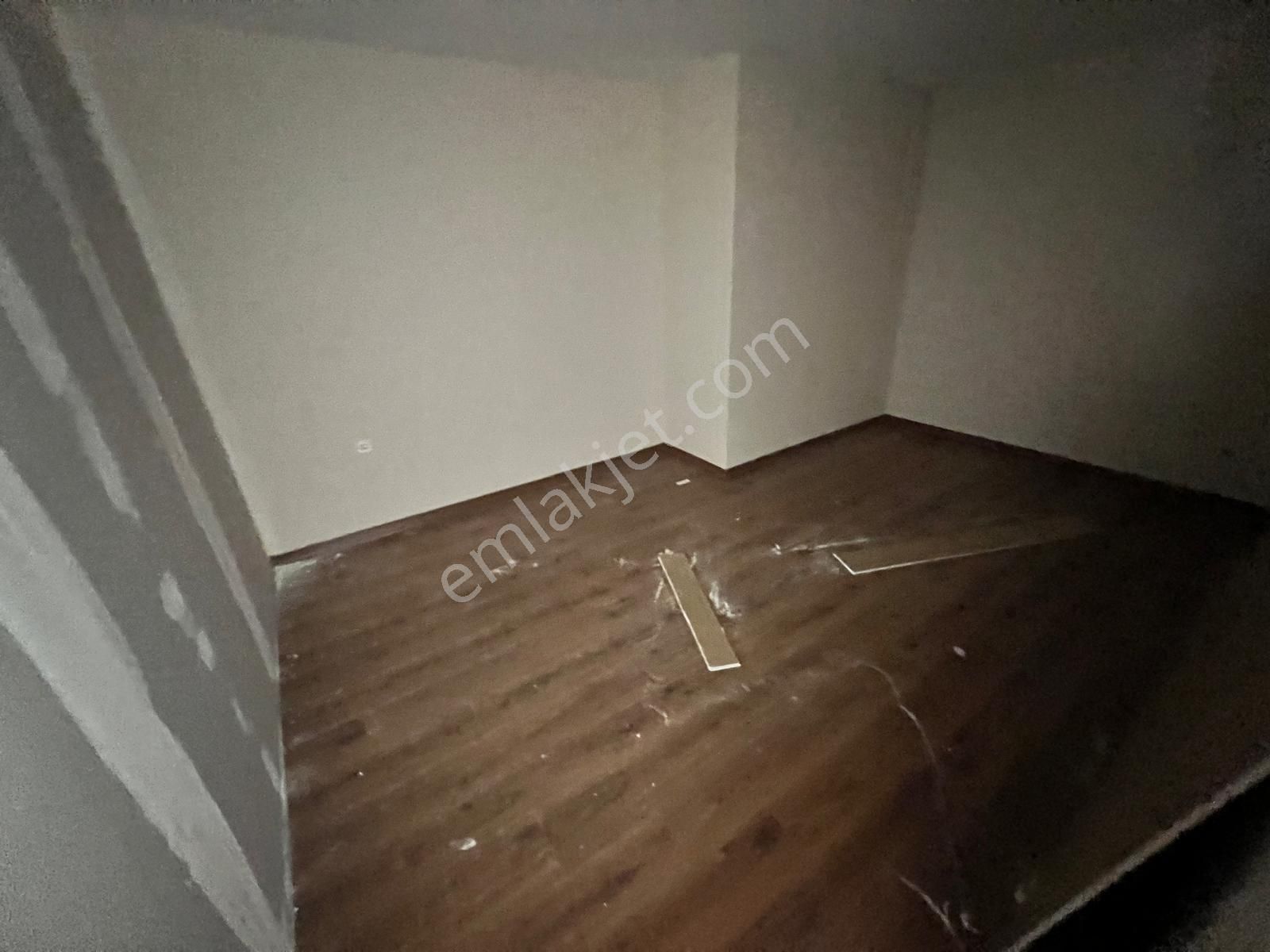 Seba'dan Sefaköy Merkezde Kiralık 2+1 95m2 Balkonlu Büro/ofise Uygun İşyeri - Görsel 15