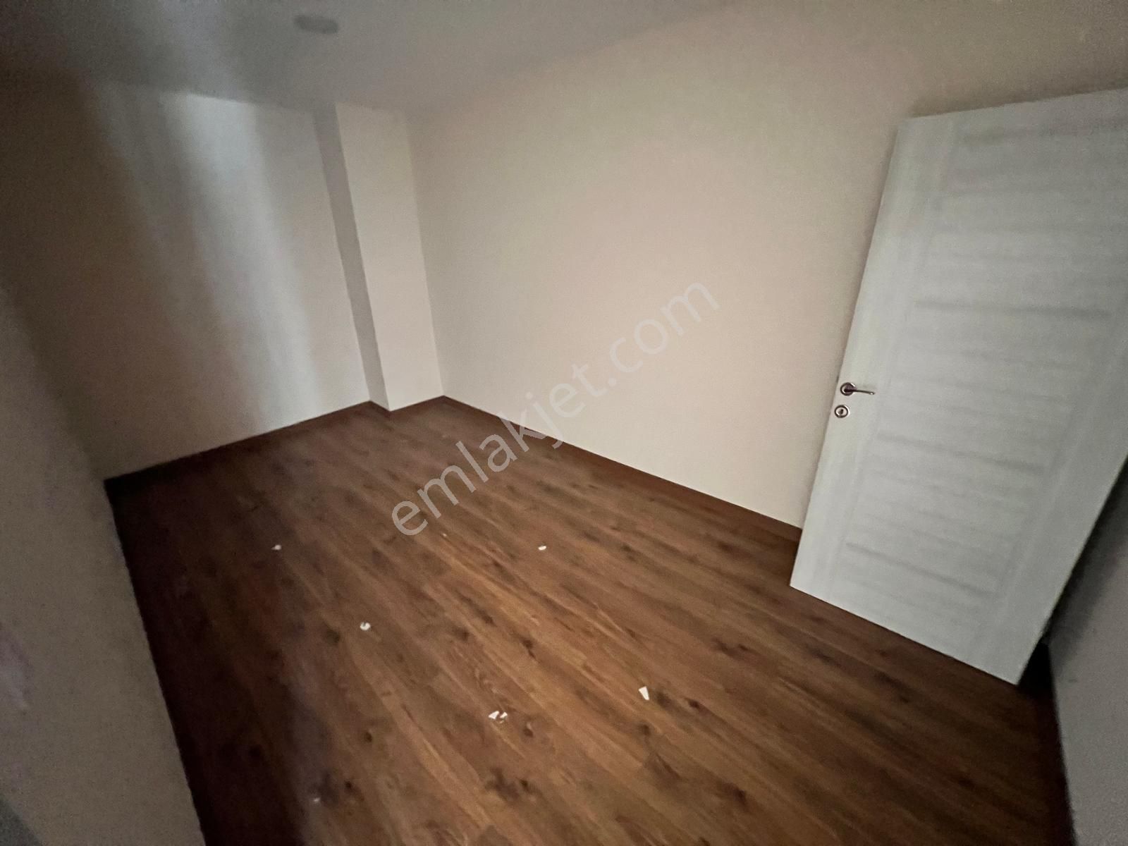 Seba'dan Sefaköy Merkezde Kiralık 2+1 95m2 Balkonlu Büro/ofise Uygun İşyeri - Görsel 8