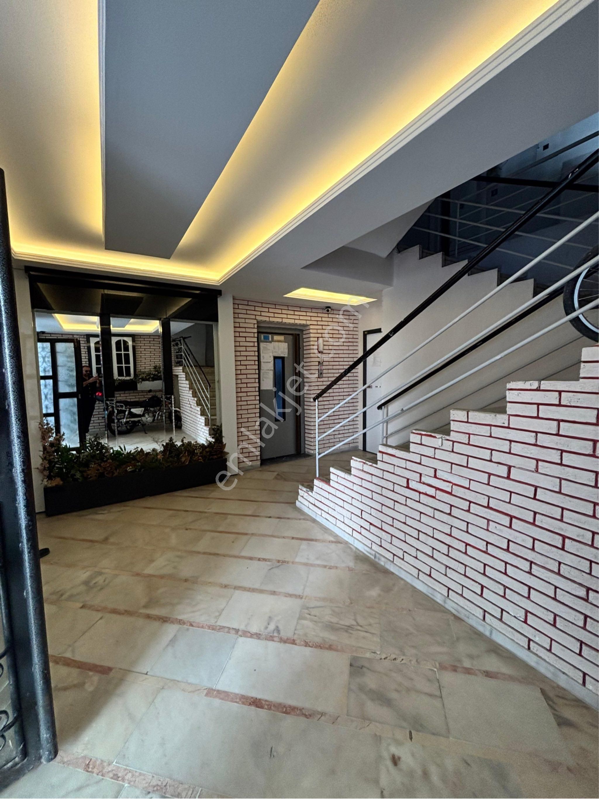 Remint’den Kenan Evren Bulvarı Toros Mahallesinde Geniş 4+1 Kapalı Mutfak Çift Banyo Giyinme Odalı!! - Görsel 27