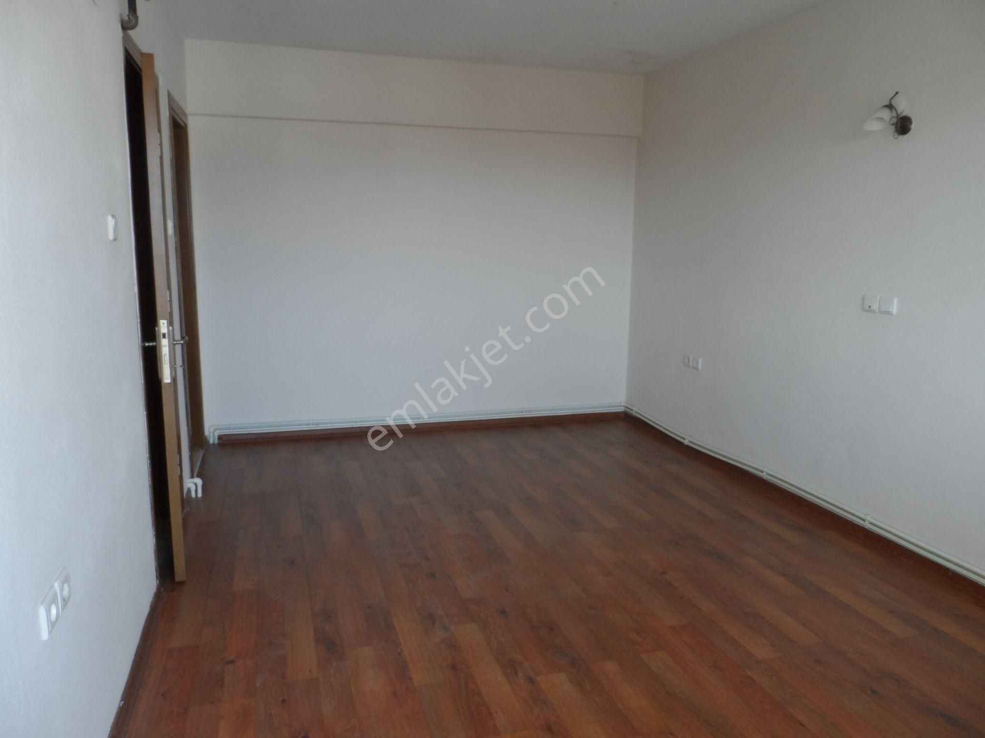 Nazilli Ege Emlak Ofisinden Zafer Mh. Site İçinde, Doğalgaz Kombili, Açık Otoparklı Kiralık Daire - Görsel 24