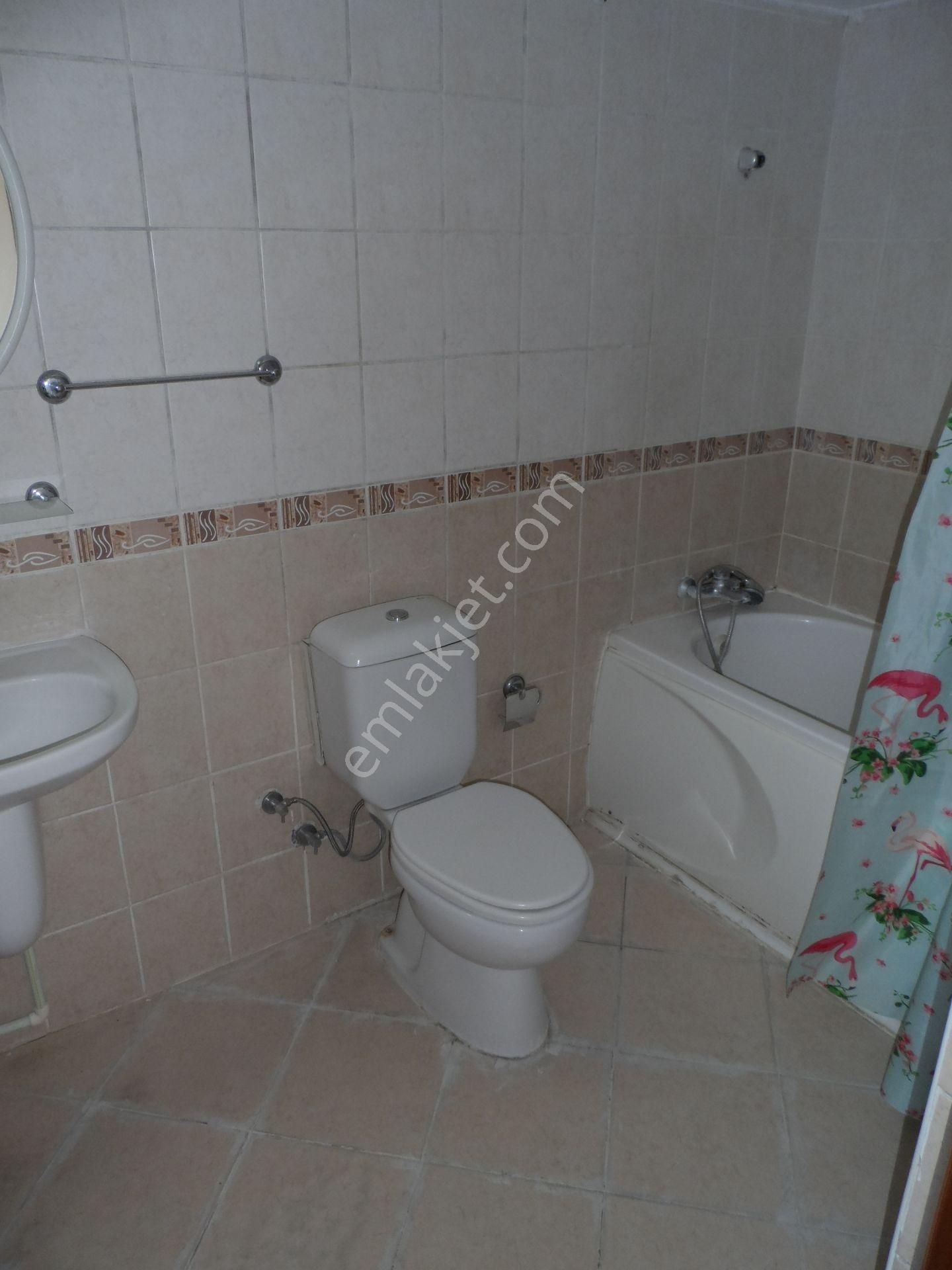 Nazilli Ege Emlak Ofisinden Zafer Mh. Site İçinde, Doğalgaz Kombili, Açık Otoparklı Kiralık Daire - Görsel 26