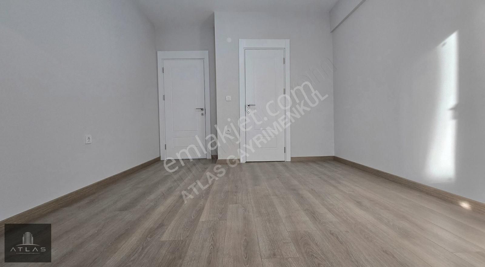 Atlas'tan, Full Sitede, 3+1, 162m2, 8.kat, E.banyolu, Fırsat! - Görsel 11