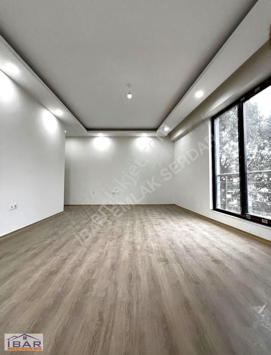 Adil Mahallesindegeniş 3+1 Daire - Görsel 8