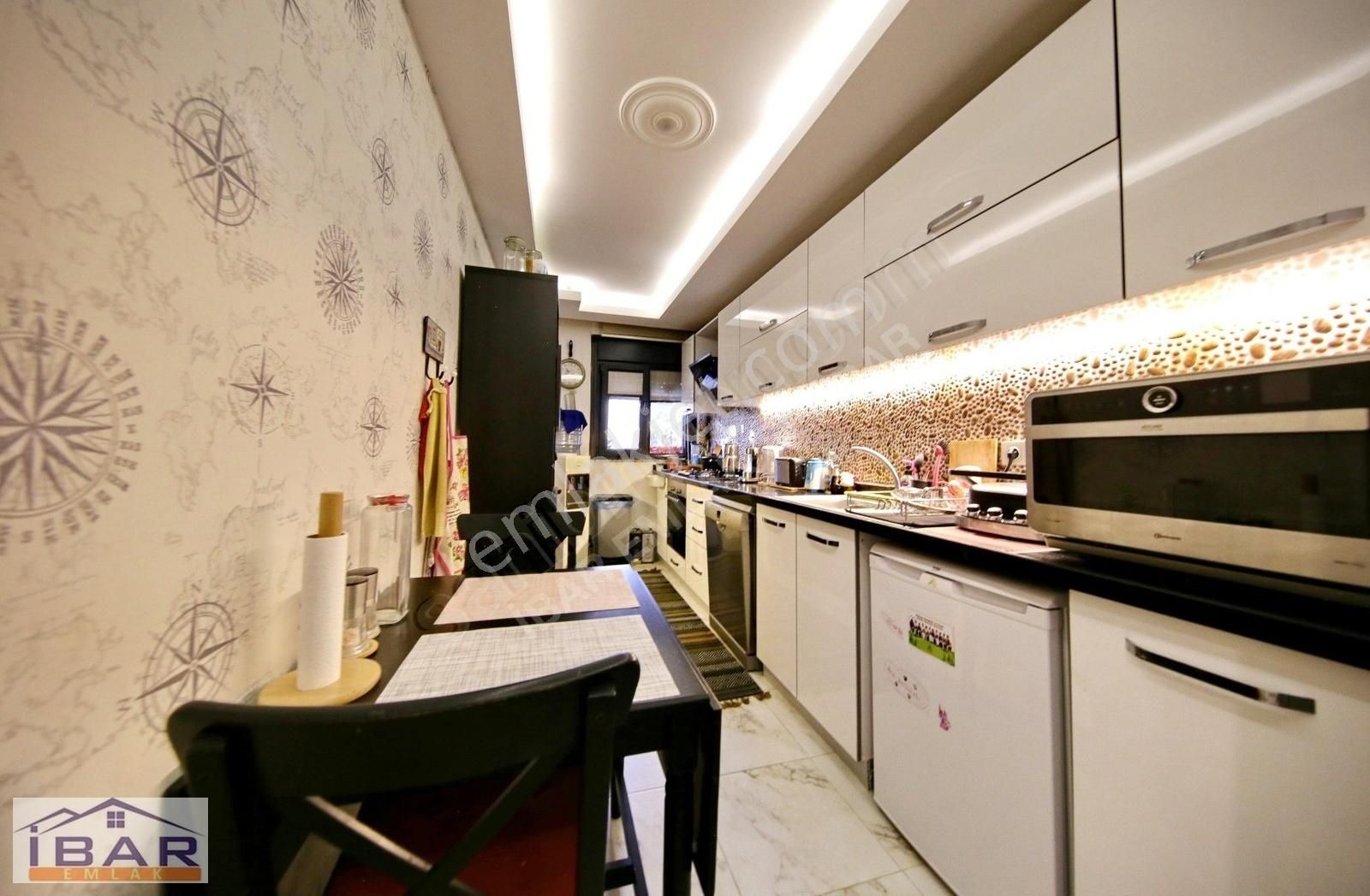 Altıntepe Minibüs Yoluna Çok Yakın Kat Mülkiyetli 3+1 - Görsel 2