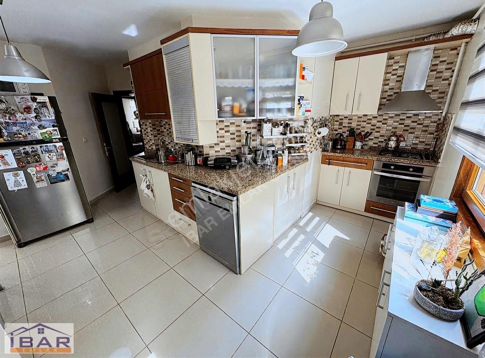 Altıntepede 15 Yıllık 150m2 Ebeveynli Katta Tek 2.kat - Görsel 17