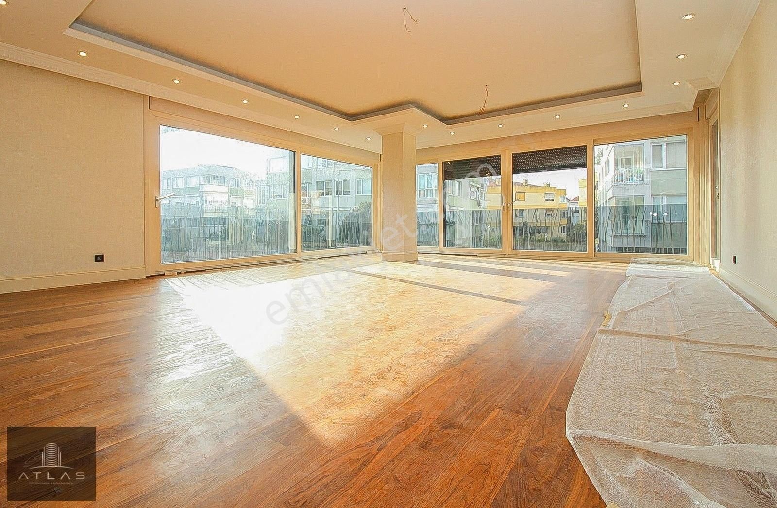 Atlas'tan, Yeşilköy Sahilde, Sosyal Tesisli Sitede, 4+1, 240m2 - Görsel 15