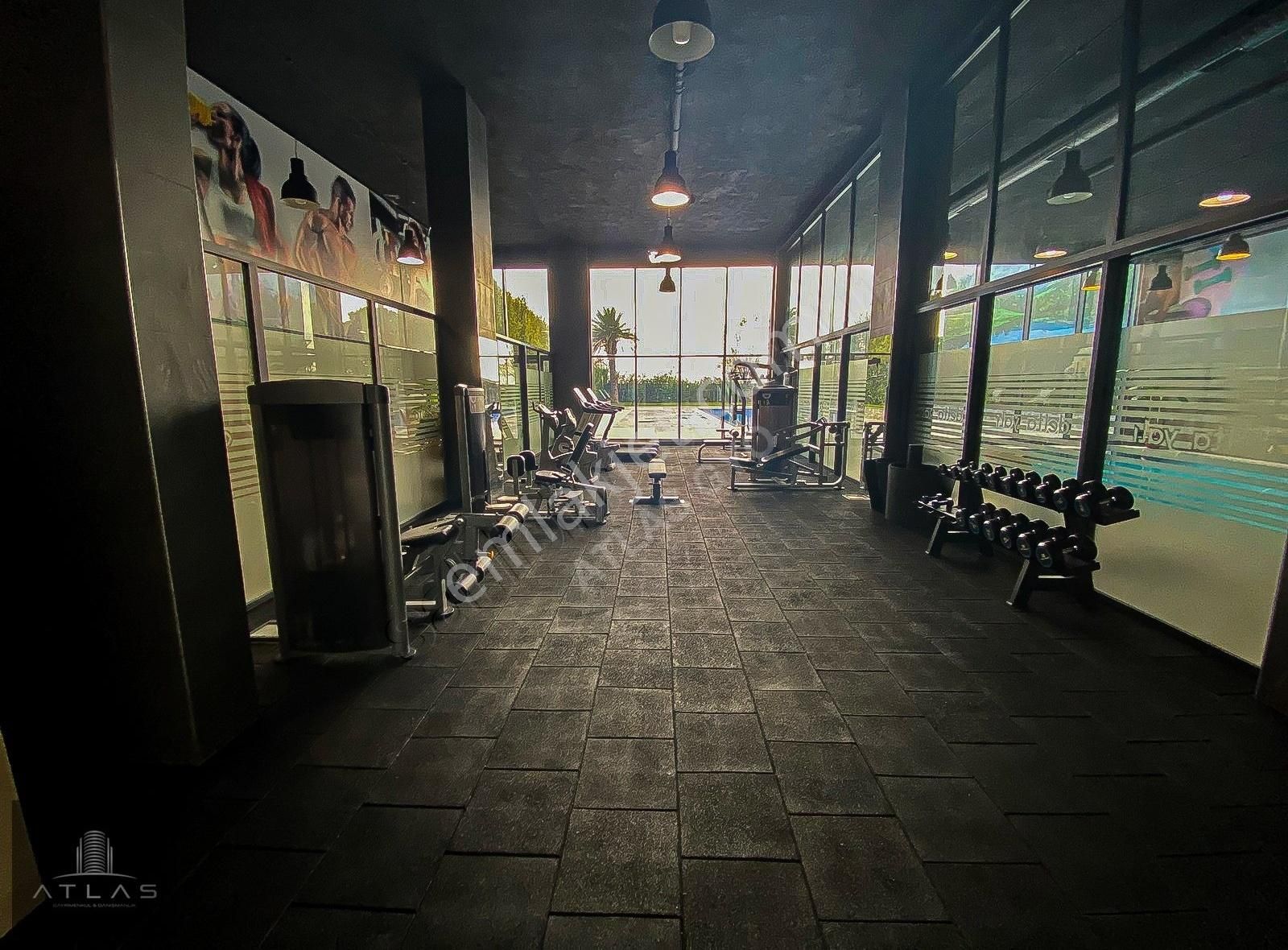 Atlas'tan, Yeşilköy Sahilde, Sosyal Tesisli Sitede, 4+1, 240m2 - Görsel 11