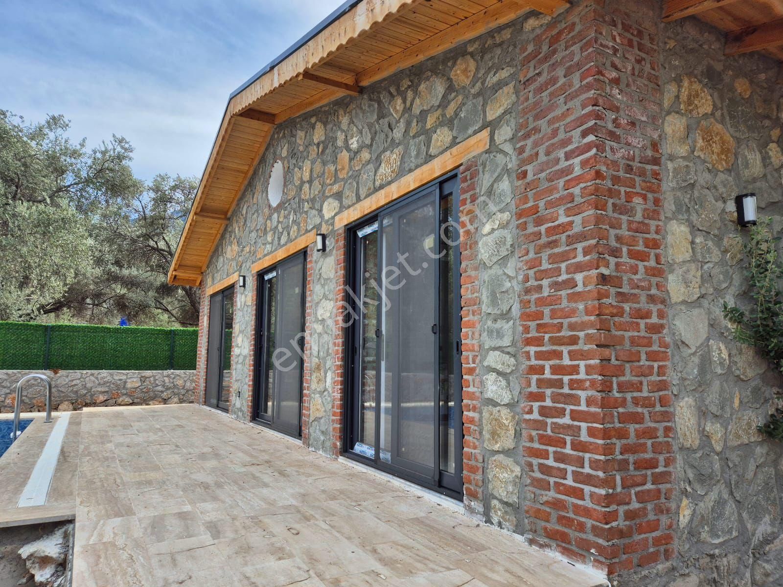 Stop'tan Harika Fırsat 1 Villa Fiyatına 2 Havuzlu Villa - Görsel 13