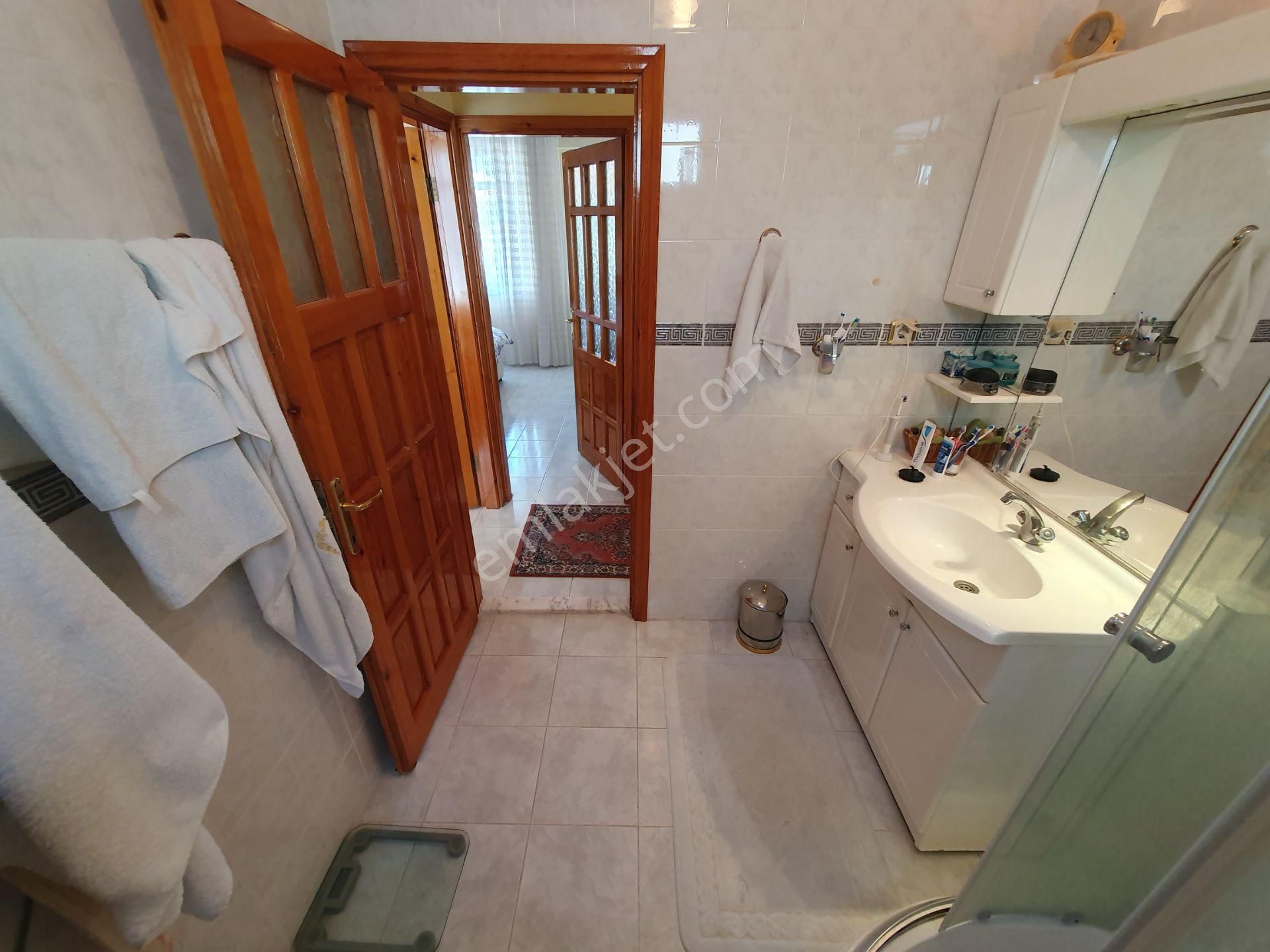 Altınoluk İlkbahar'dan 3+1 Merkezde 130m2 Deniz Manzaralı Köşe Fırsat Daire - Görsel 21