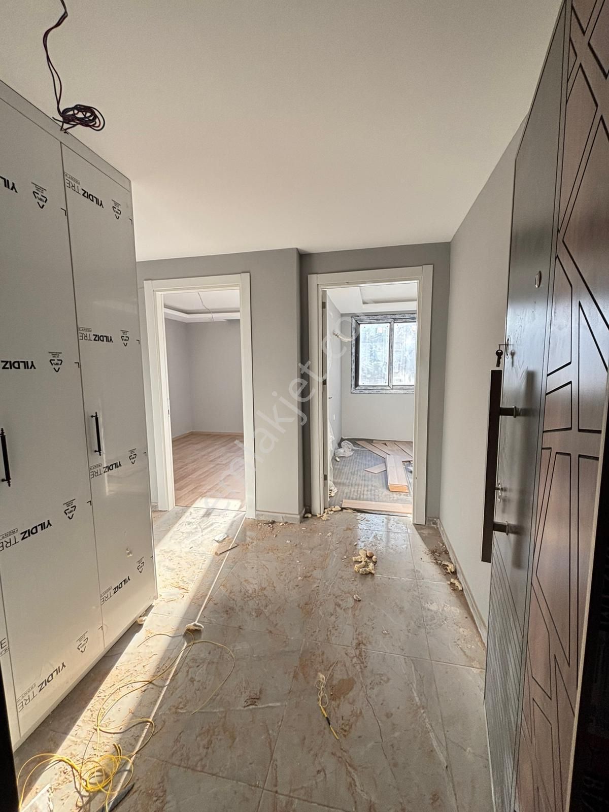 Remint’den Huzurevleri Mahallesinde Sıfır 2+1 Açık Mutfak Direk Hasarsız Satılık Daire Kaçmaz Fiyat!