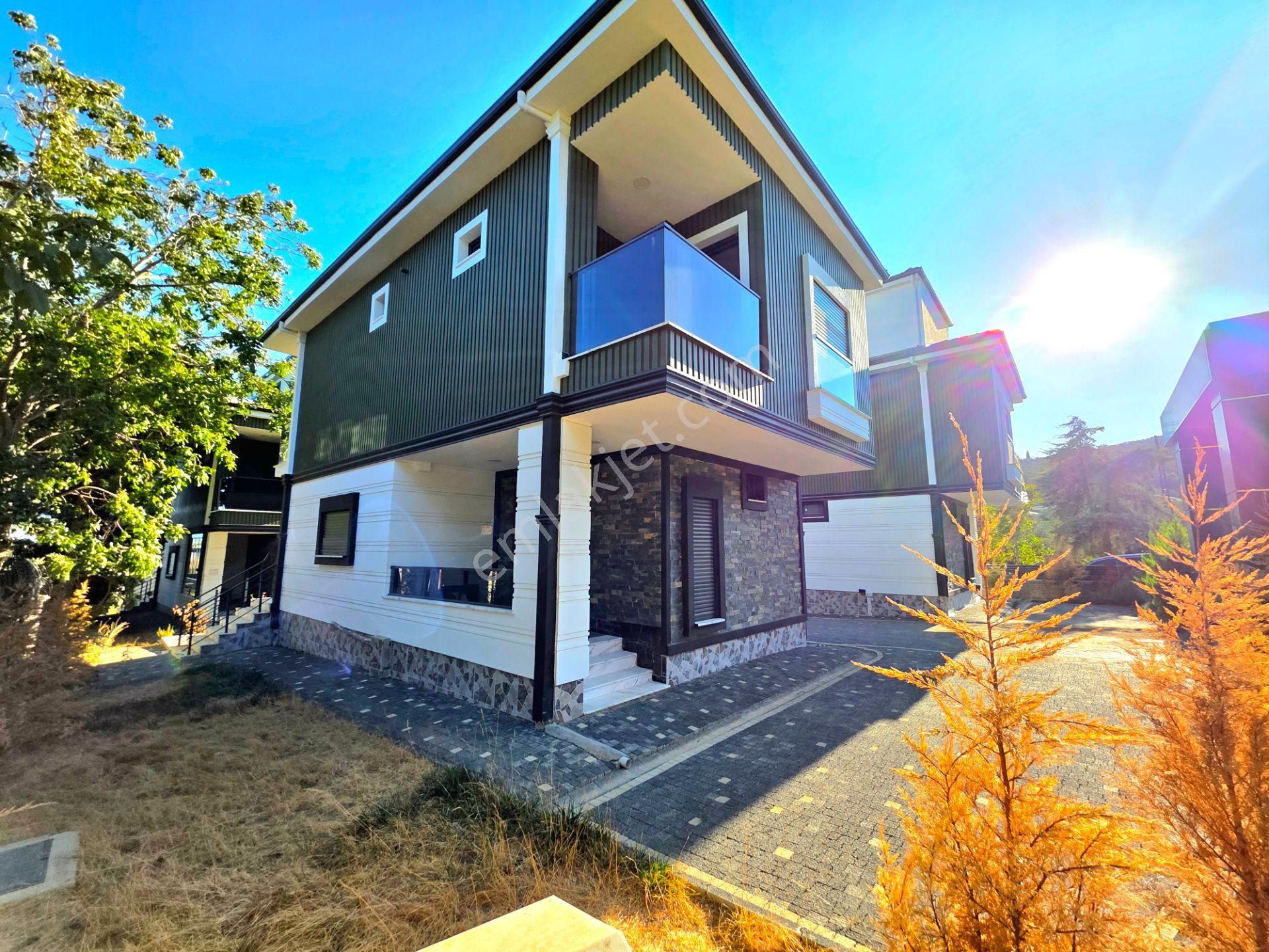 Vahdet'ten Güre'de Kazdağlarının Eteklerinde 3+1 Müstakil Villa - Görsel 5