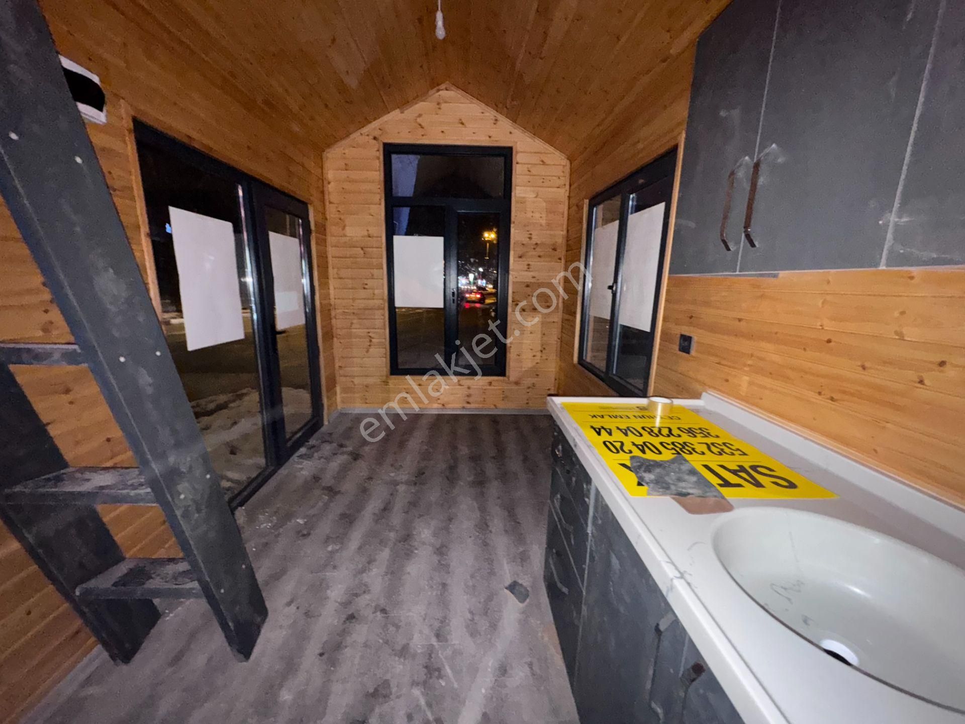 6m Uzunluğunda 2,55m Genişliğinde 4m Yüksekliğinde Loft Katlı - Görsel 13