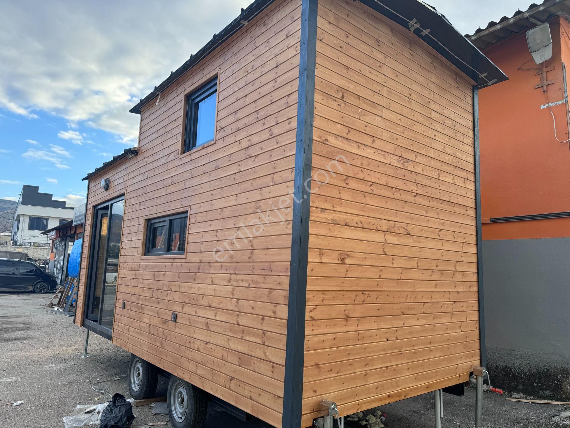 6m Uzunluğunda 2,55m Genişliğinde 4m Yüksekliğinde Loft Katlı - Görsel 21