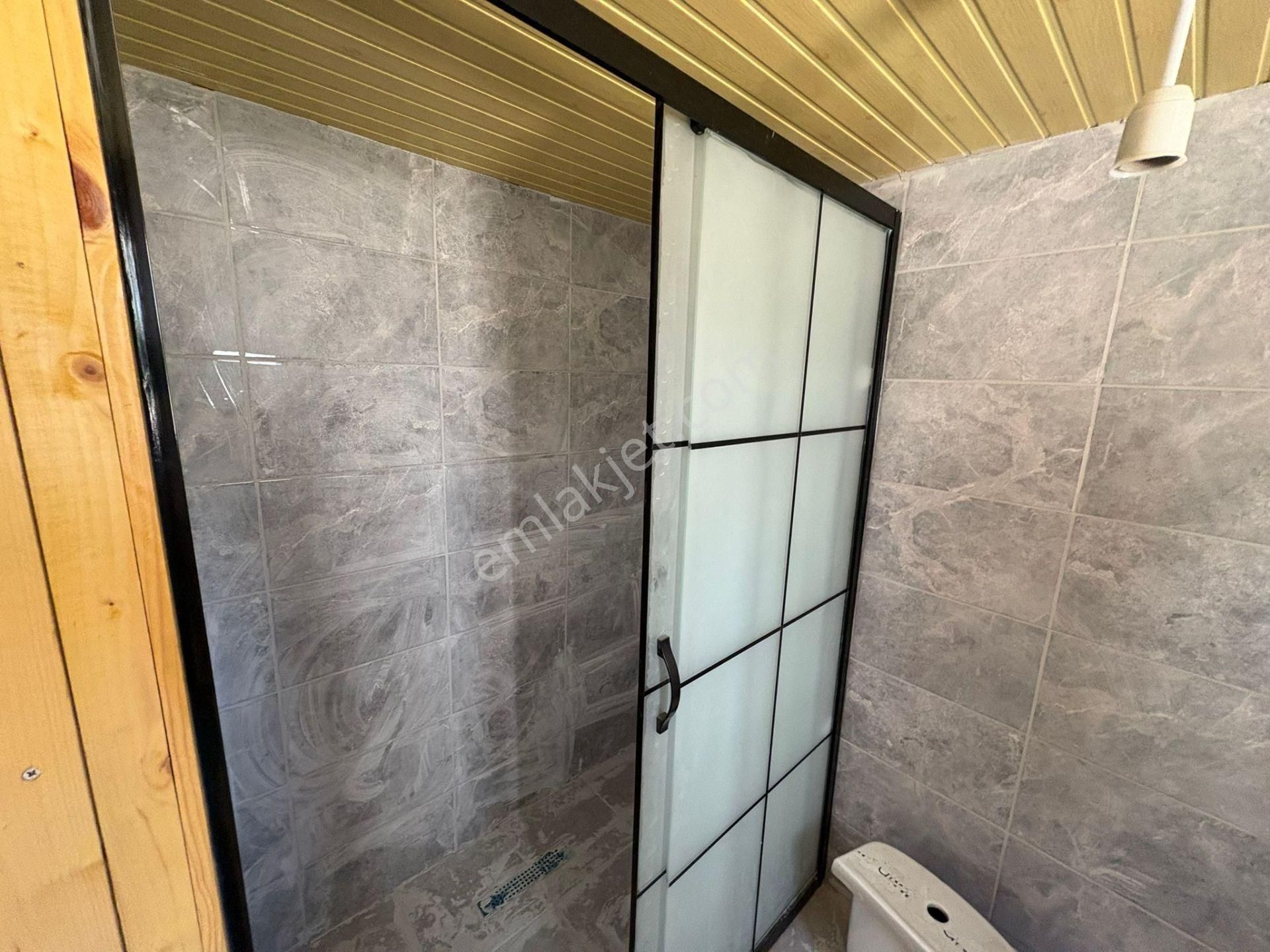 6m Uzunluğunda 2,55m Genişliğinde 4m Yüksekliğinde Loft Katlı - Görsel 24