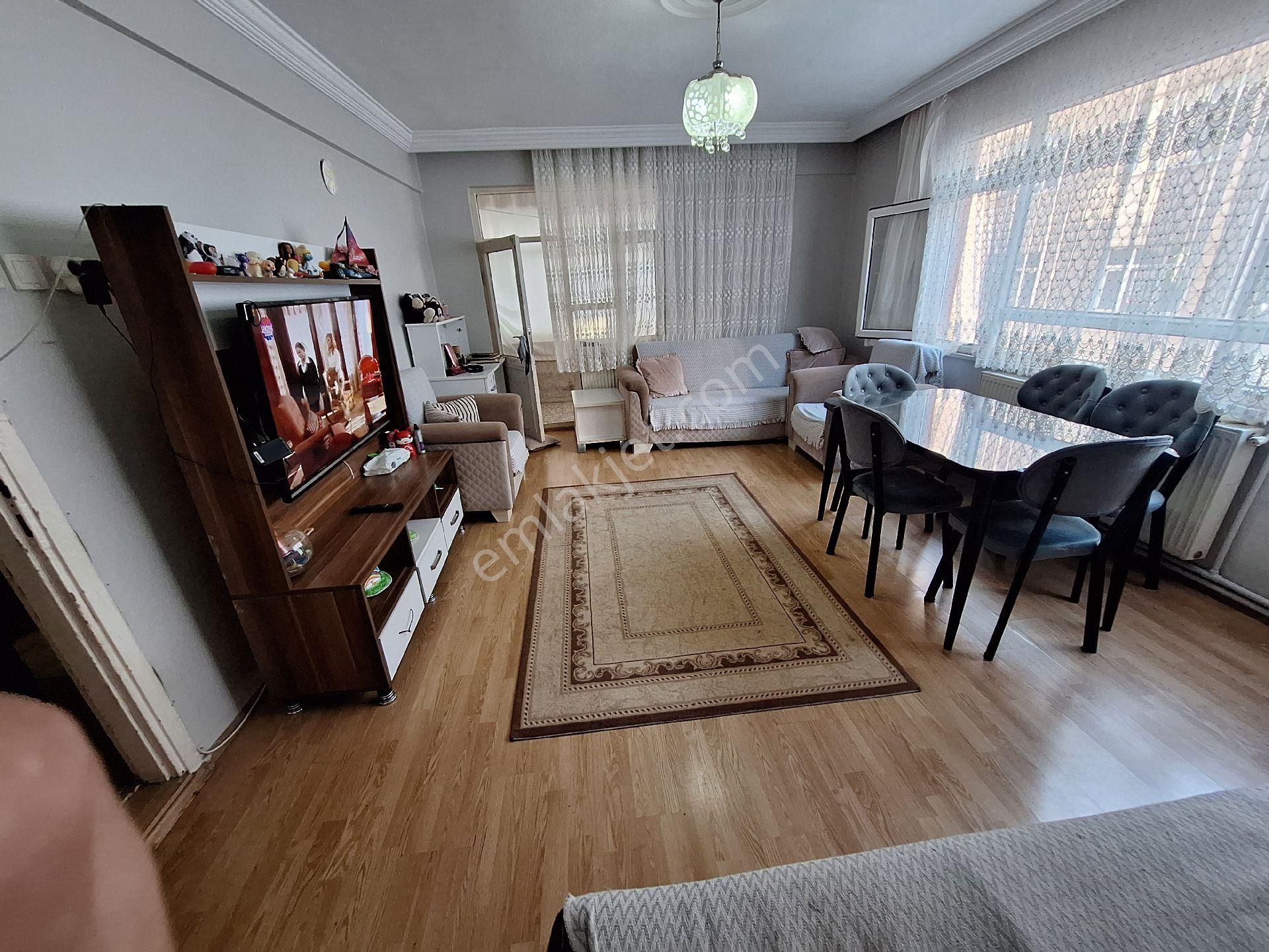 Hatun Gayrimenkul'den Satılık Çamçeşme'de 2+1 Daire Cuma Pazarı İçinde E5 Yanı - Görsel 2