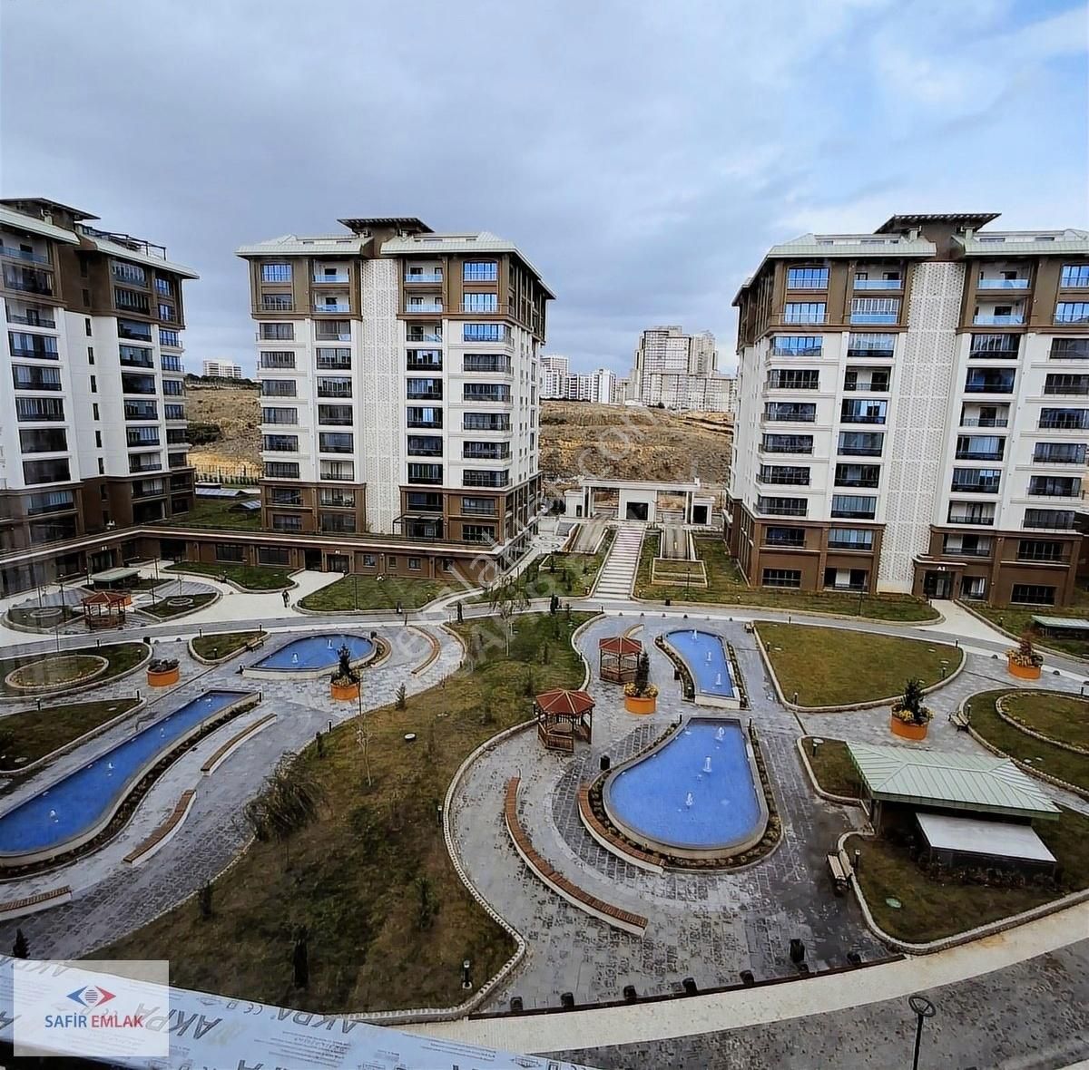 Hayatpark Olimpiyat'ta 4+1 238 M2 Arakat Boş Satılık Daire
