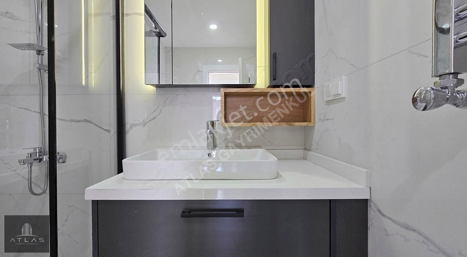 Atlas'tan, Sıfır, 3+1, 135m2, 3.kat, E.banyolu K.otoparklı, Lüx - Görsel 15