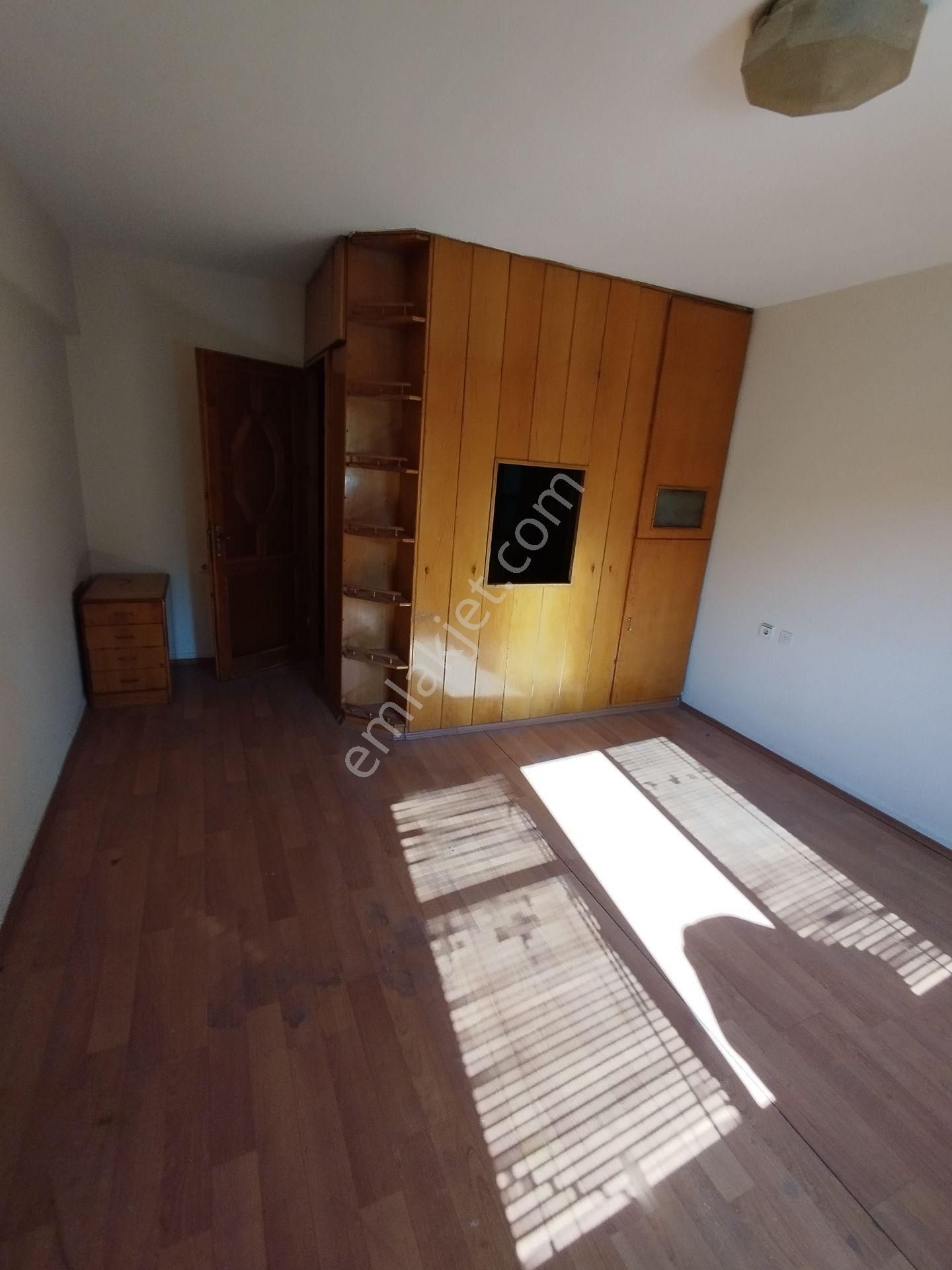 Denizli Gazi Mustafa Kemal Bulvarı Çukurluoğlu İşhanı 1.kat 1+1.işyeri.araç Takası Olur. - Görsel 8