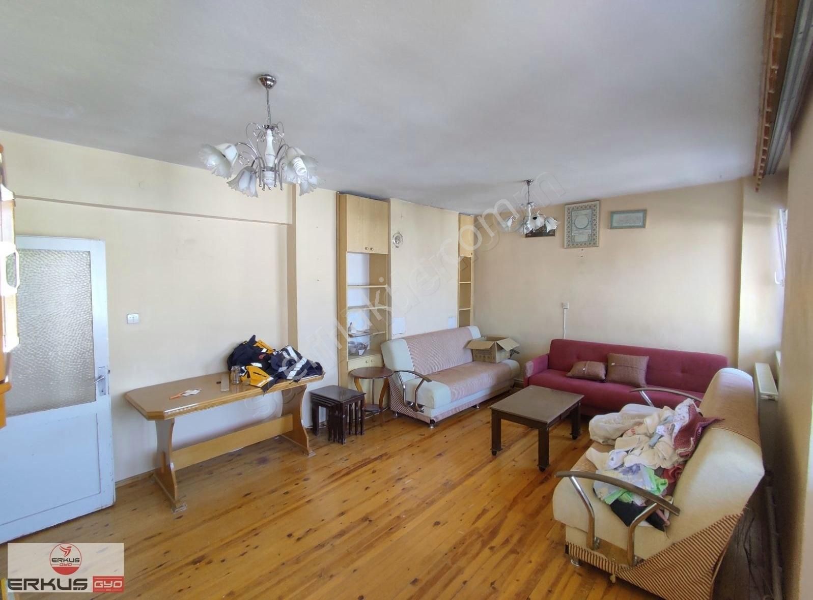 Erkuş Gayrimenkul'den 1200 Evlerde Güzel Konumda 3+1 Daire - Görsel 11