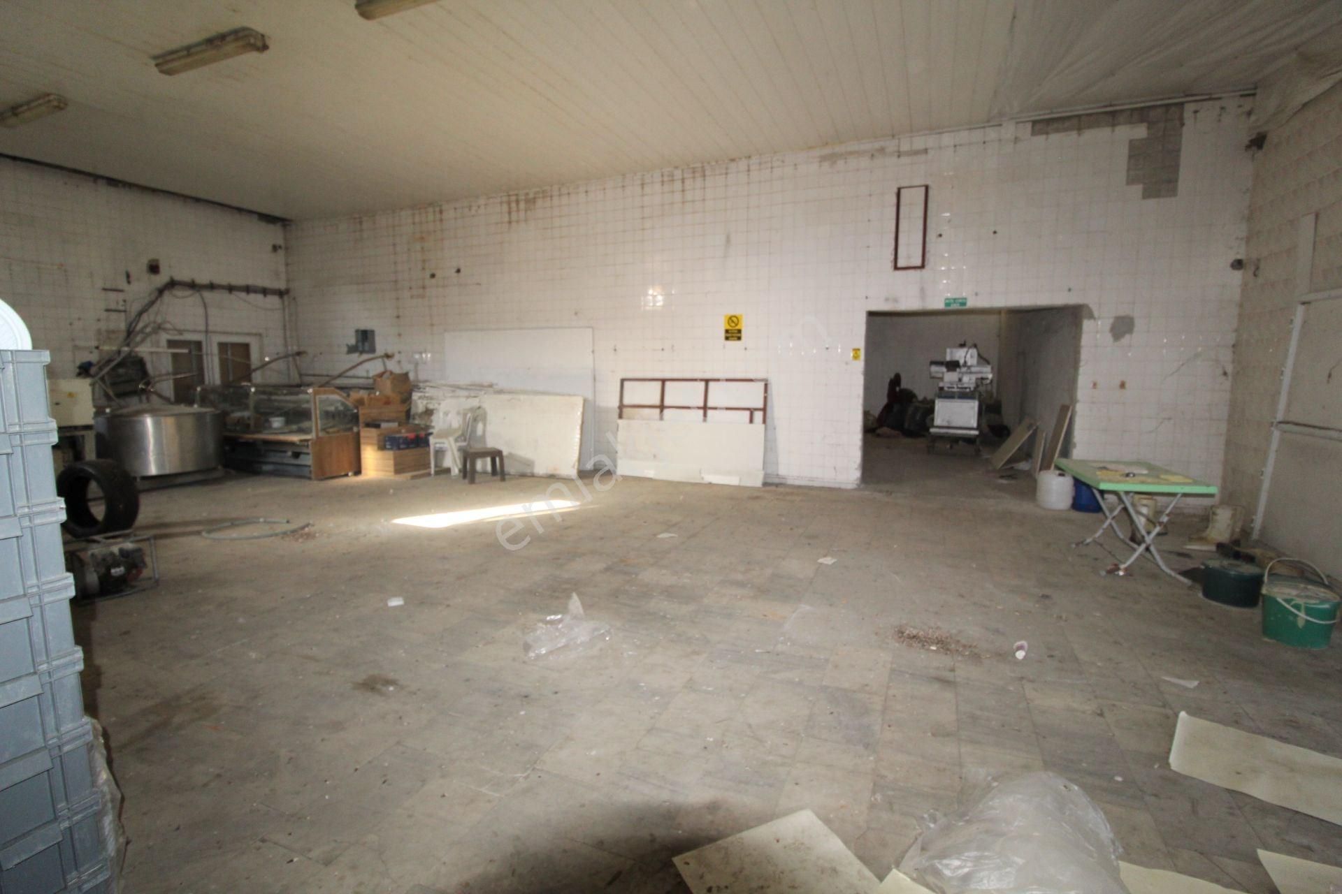 Bigadiç'de Satılık Süt Üretim Tesisi+benzinlik+fabrika - Görsel 23