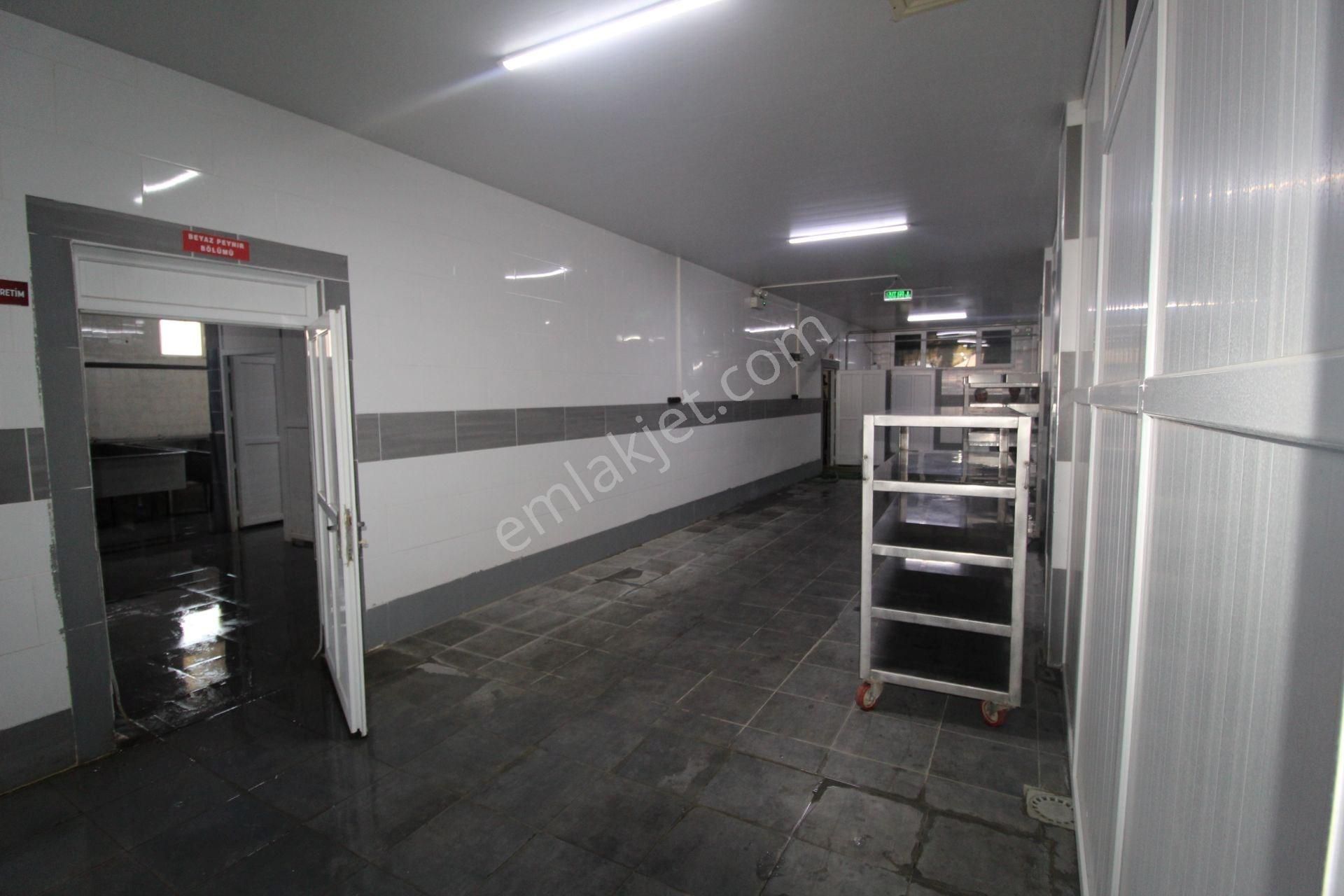 Bigadiç'de Satılık Süt Üretim Tesisi+benzinlik+fabrika - Görsel 18