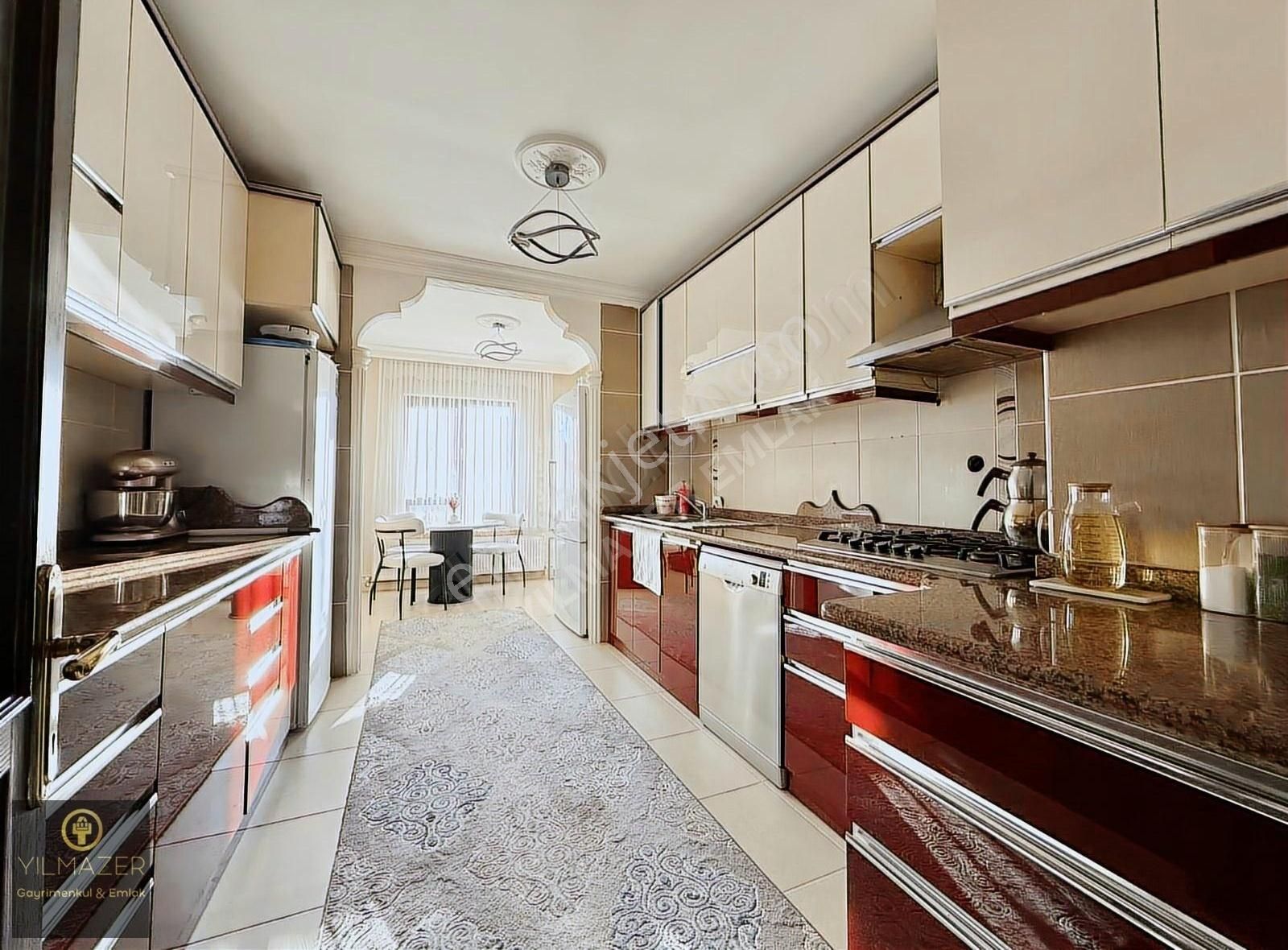 5+1 Full Yapılı Asansörlü Bakımlı Manzaralı Daire