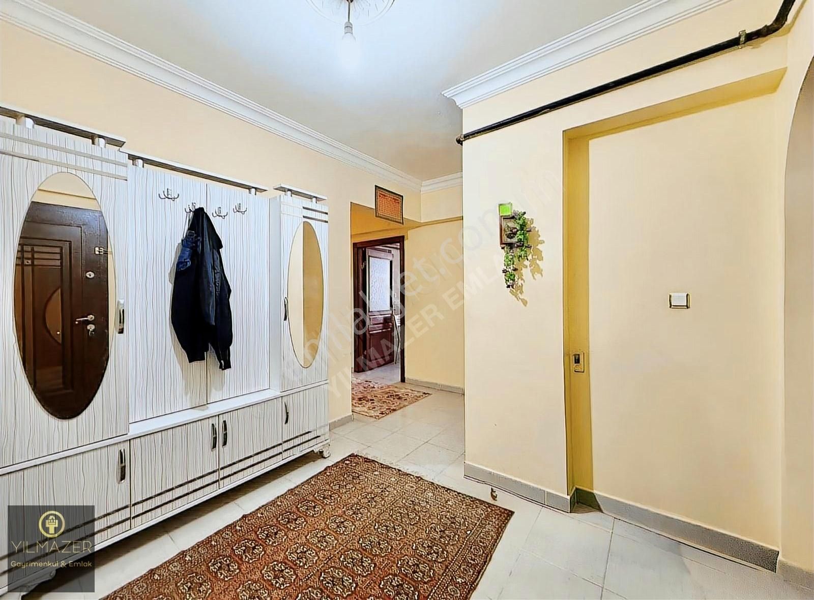 4+1 Asansörlü 175m2 Cadde Üzerinde Bakımlı Daire - Görsel 8