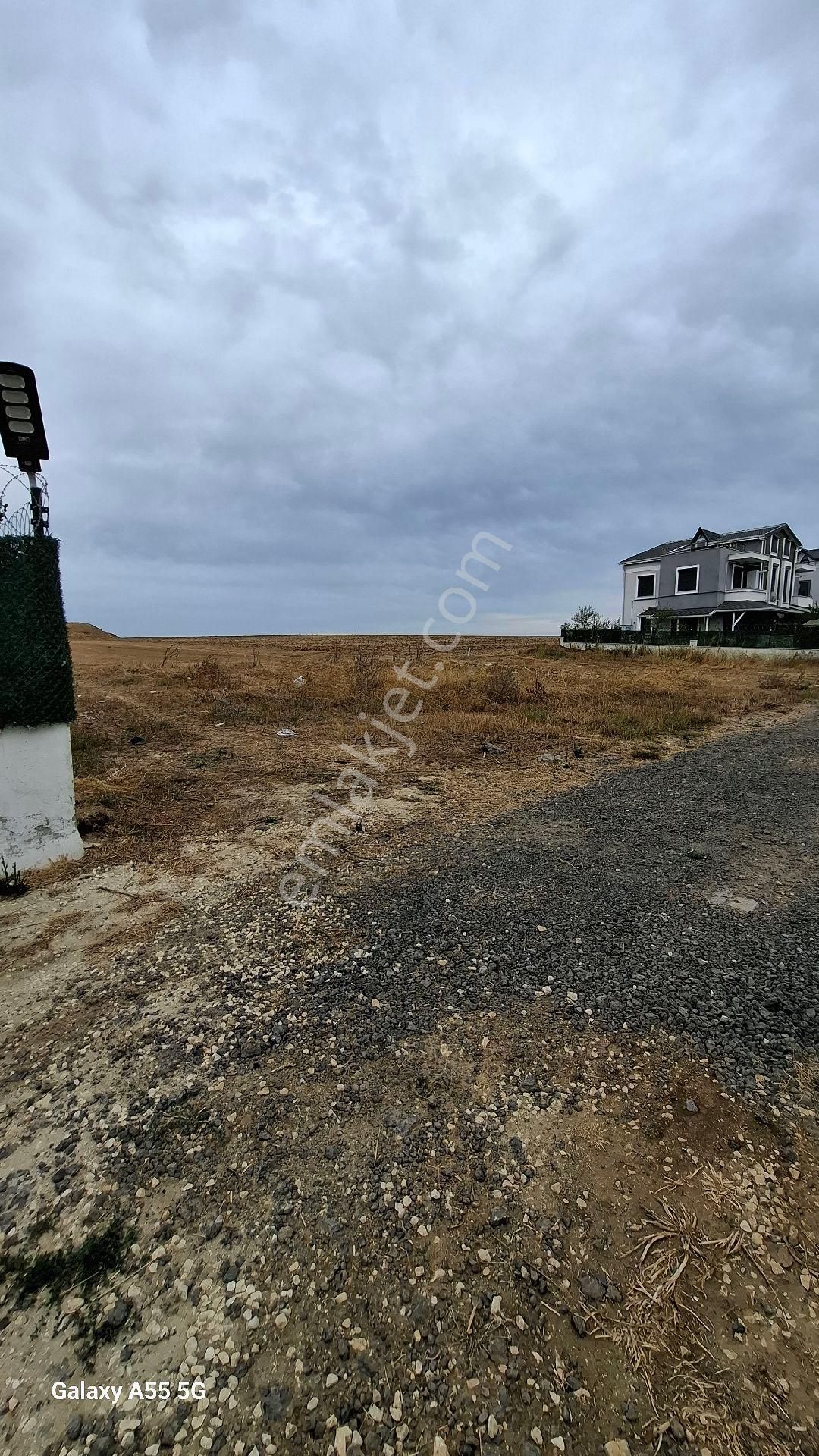 Emlak Konutları Üstünde 241 M2 Arsa - Görsel 2