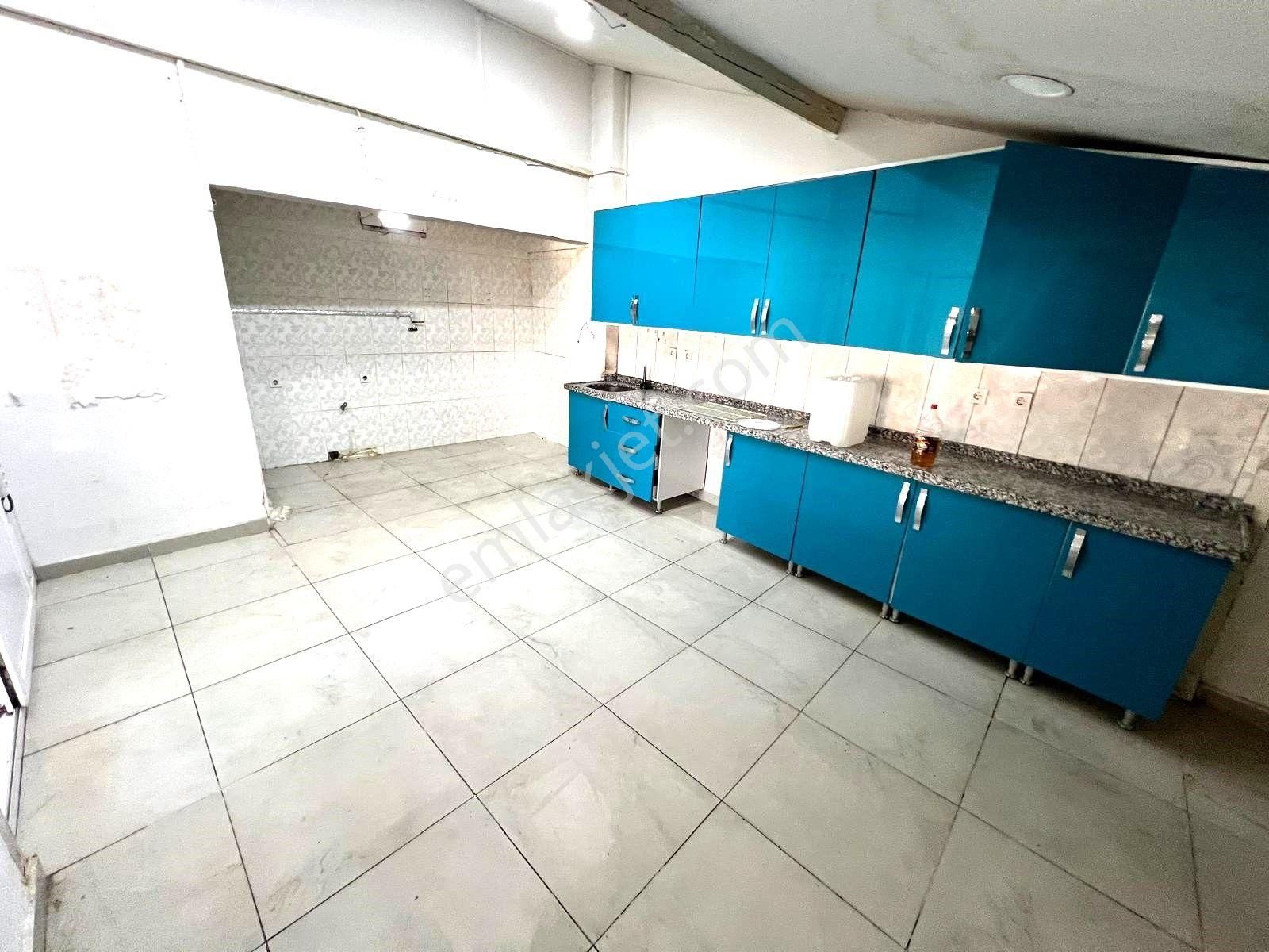 Seba'dan Kemalpaşa Mh Metrobüs Yakın Kiralık 4.katlı Bina 500m2 - Görsel 26