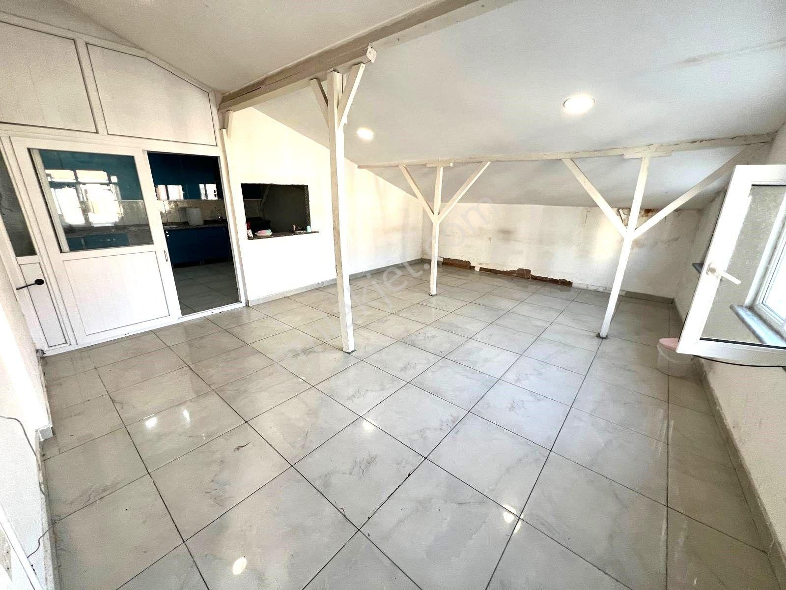 Seba'dan Kemalpaşa Mh Metrobüs Yakın Kiralık 4.katlı Bina 500m2 - Görsel 23