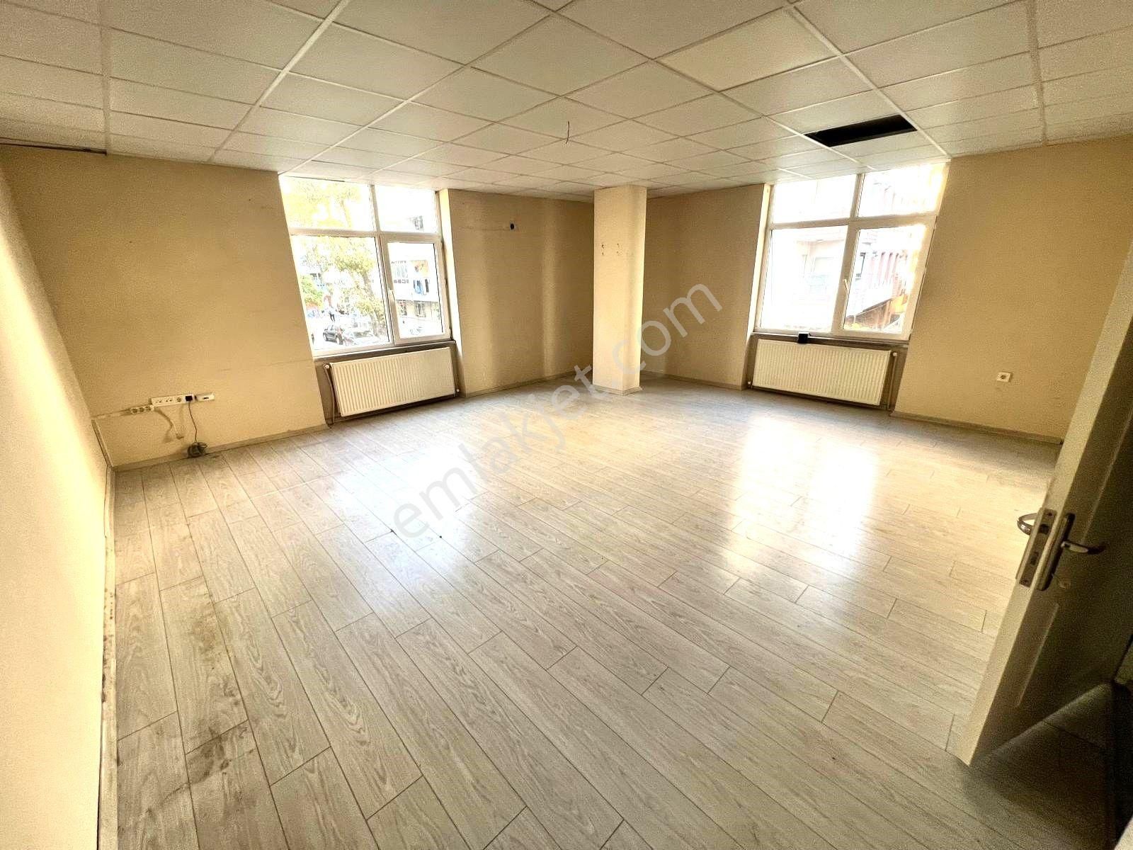 Seba'dan Kemalpaşa Mh Metrobüs Yakın Kiralık 4.katlı Bina 500m2 - Görsel 17