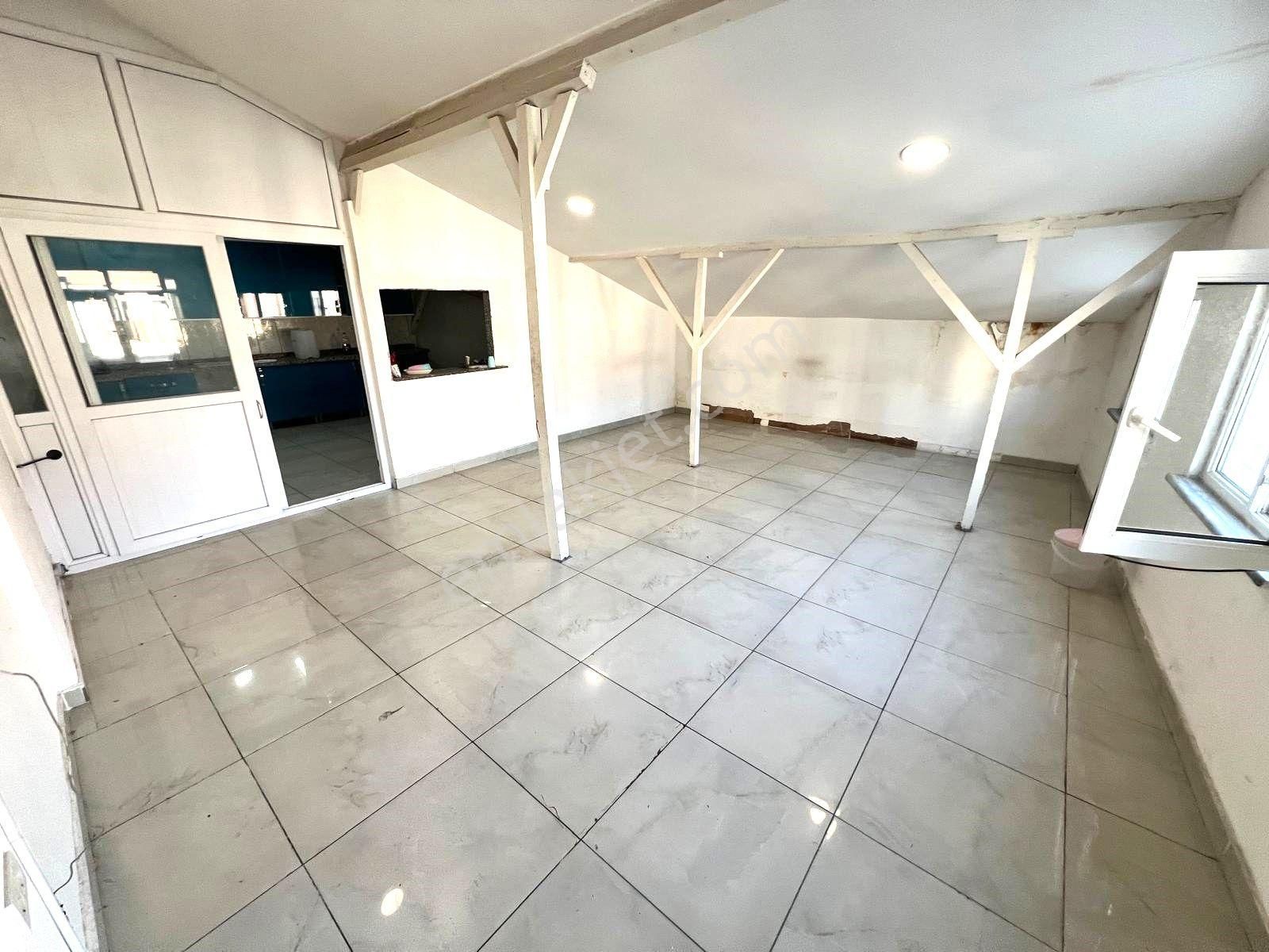 Seba'dan Kemalpaşa Mh Metrobüs Yakın Kiralık 4.katlı Bina 500m2 - Görsel 25