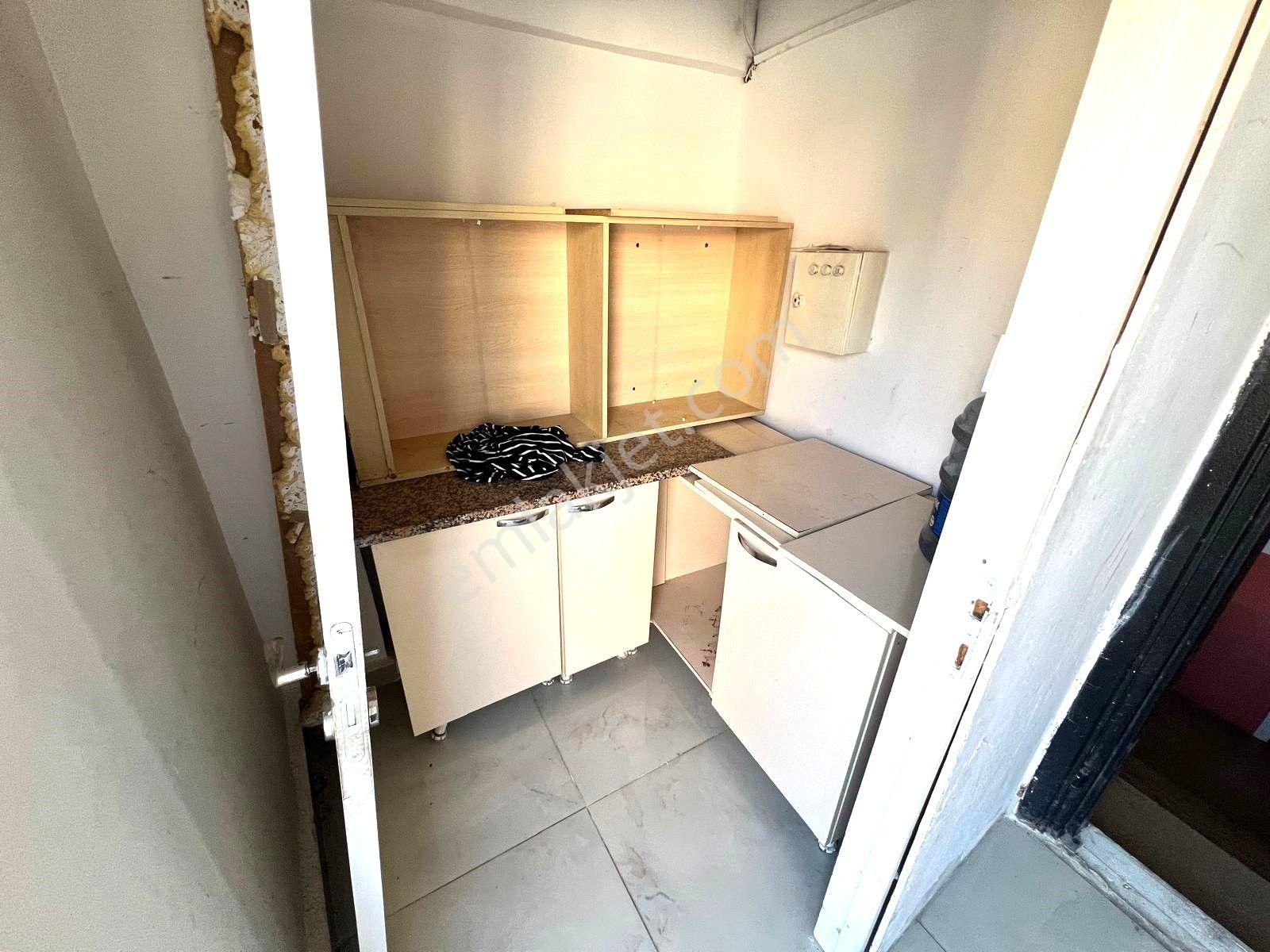 Seba'dan Kemalpaşa Mh Metrobüs Yakın Kiralık 4.katlı Bina 500m2 - Görsel 33