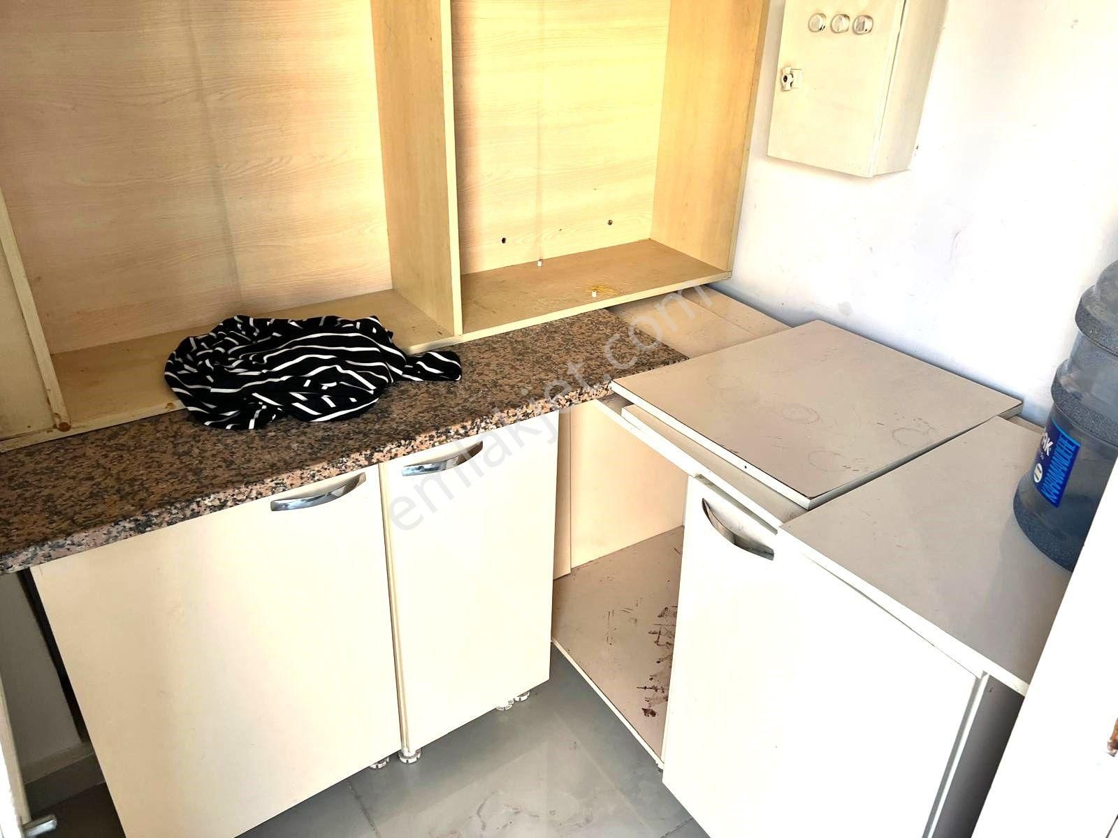 Seba'dan Kemalpaşa Mh Metrobüs Yakın Kiralık 4.katlı Bina 500m2 - Görsel 32