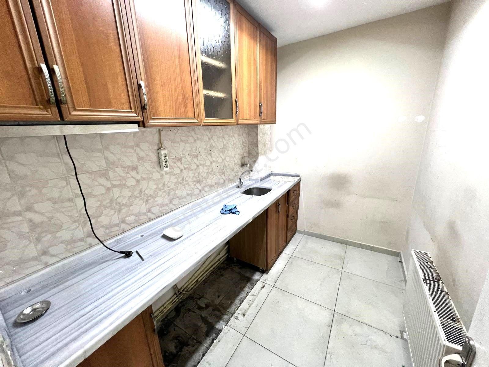 Seba'dan Kemalpaşa Mh Metrobüs Yakın Kiralık 4.katlı Bina 500m2 - Görsel 34