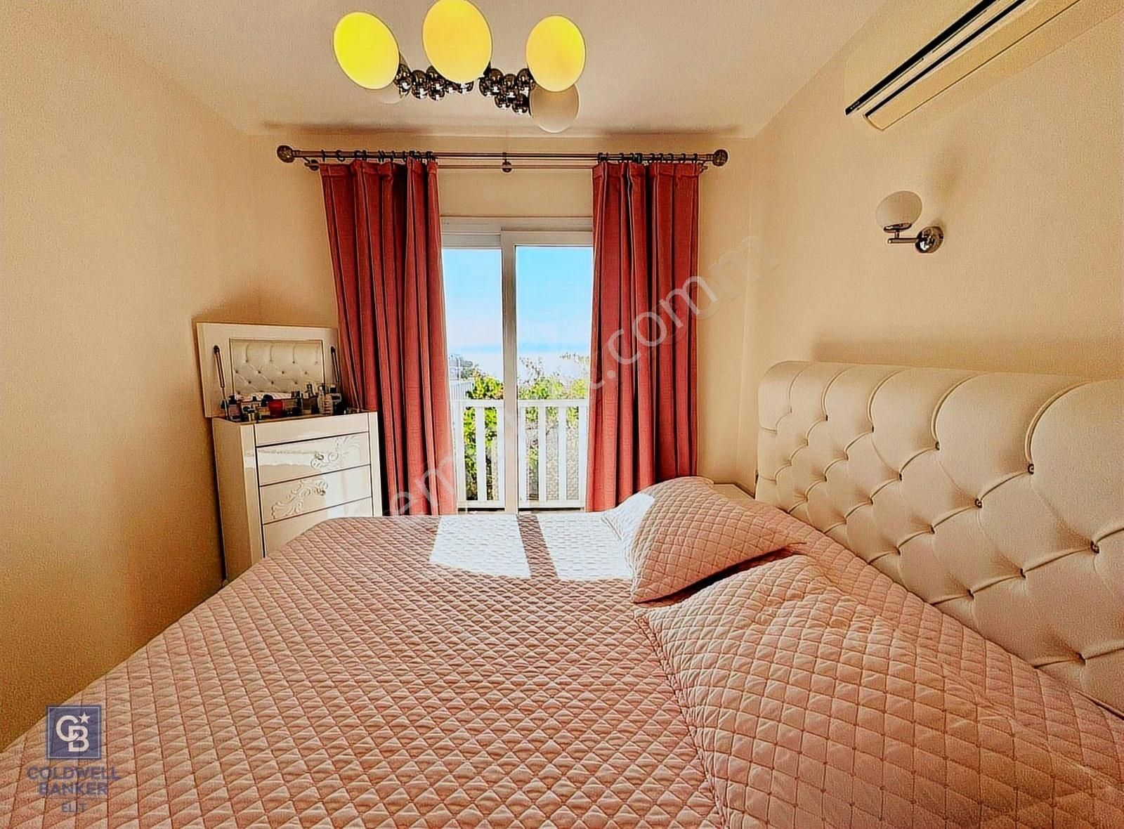 Gümüşlük'te Deniz Manzaralı Ve Bakımlı Villa - Görsel 11