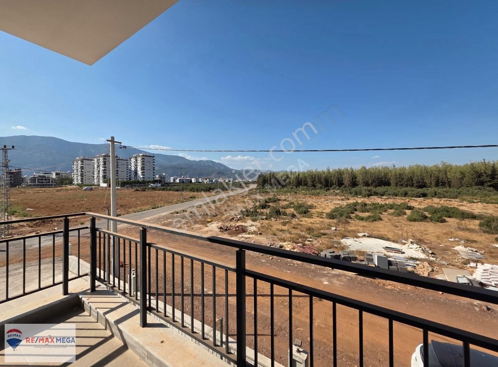 Döşemealtı Çıplaklı'da Üniversite Ve Hastane Yakınında 1+1 - Görsel 15