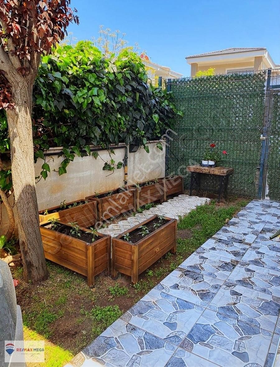 Döşemealtı Yeşilbayırda 5+1 Müstakil Trıplex Villa - Görsel 21