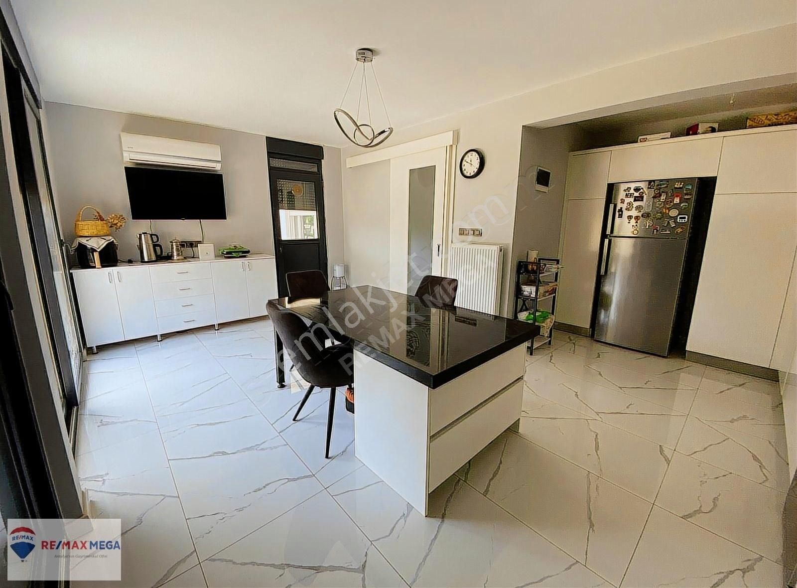 Döşemealtı Yeşilbayırda 5+1 Müstakil Trıplex Villa - Görsel 7