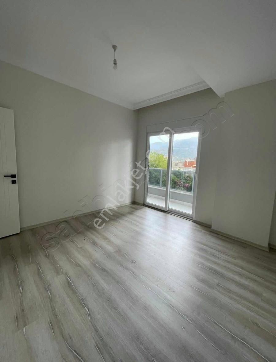 Çıplaklı Merkezde Ferah 1+1 Otoparklı,asansörlü Satılık Daire - Görsel 5