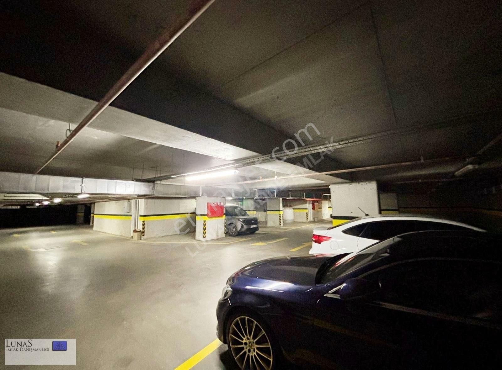 Göztepe Tanzimat Sk.da 117 M2 Net 3+1 Rezidans Dairesi - Görsel 24