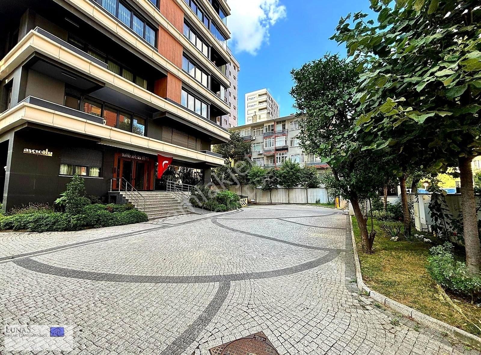 Göztepe Tanzimat Sk.da 117 M2 Net 3+1 Rezidans Dairesi - Görsel 7