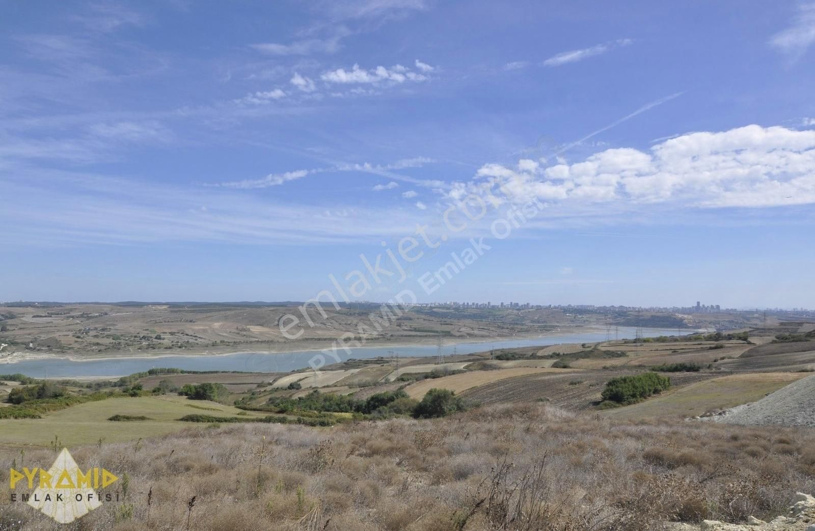 Pyramıd'den Başakşehir Şamlar Mevkii (710m2) Hisse Arsa