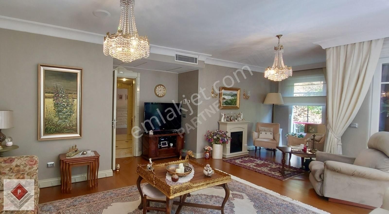 Tarabya`da Çok Lüks Konforlu Butik Sitede 4+1 Satılık Şık Daire - Görsel 11